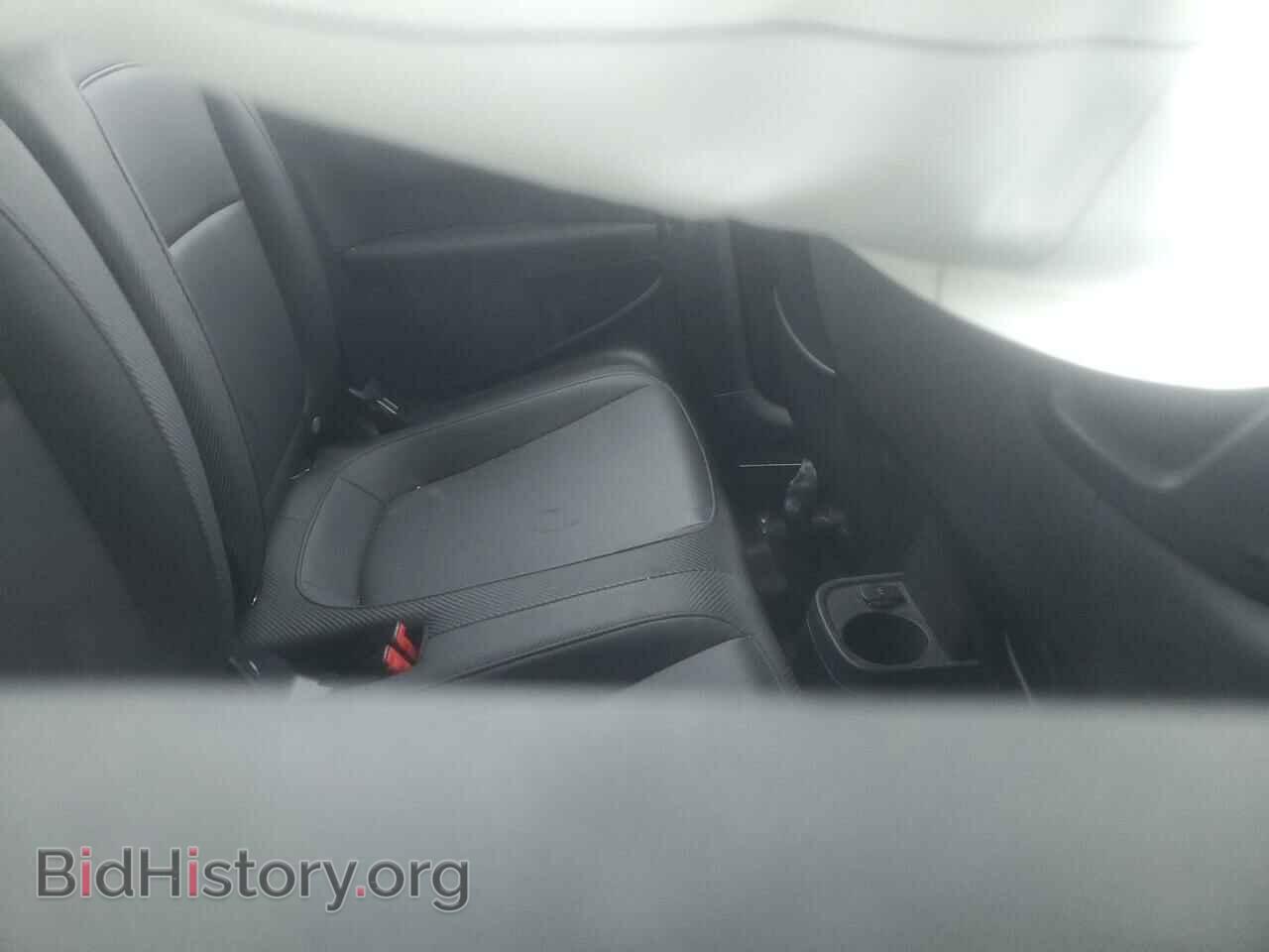 2018 VOLKSWAGEN BEETLE - VIN: 3VWFD7AT7JM706149 - Фото 10