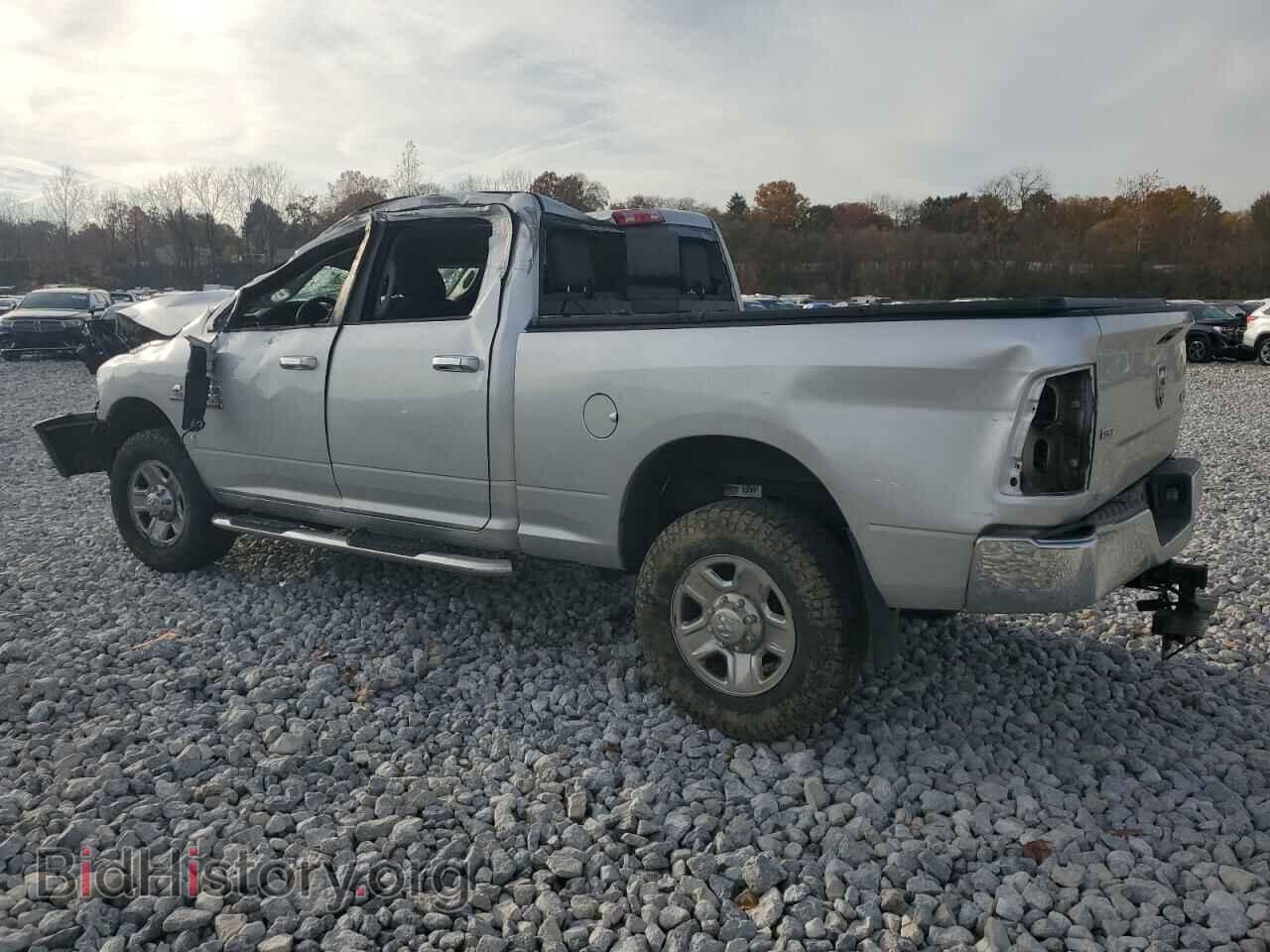 2018 RAM All Models - VIN: 3C6UR5DL3JG395000 - Photo 2