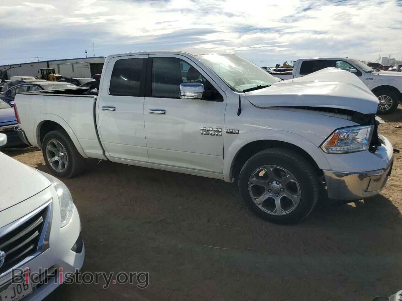 2017 RAM 1500 - VIN: 1C6RR7JT2HS663320 - Фото 4