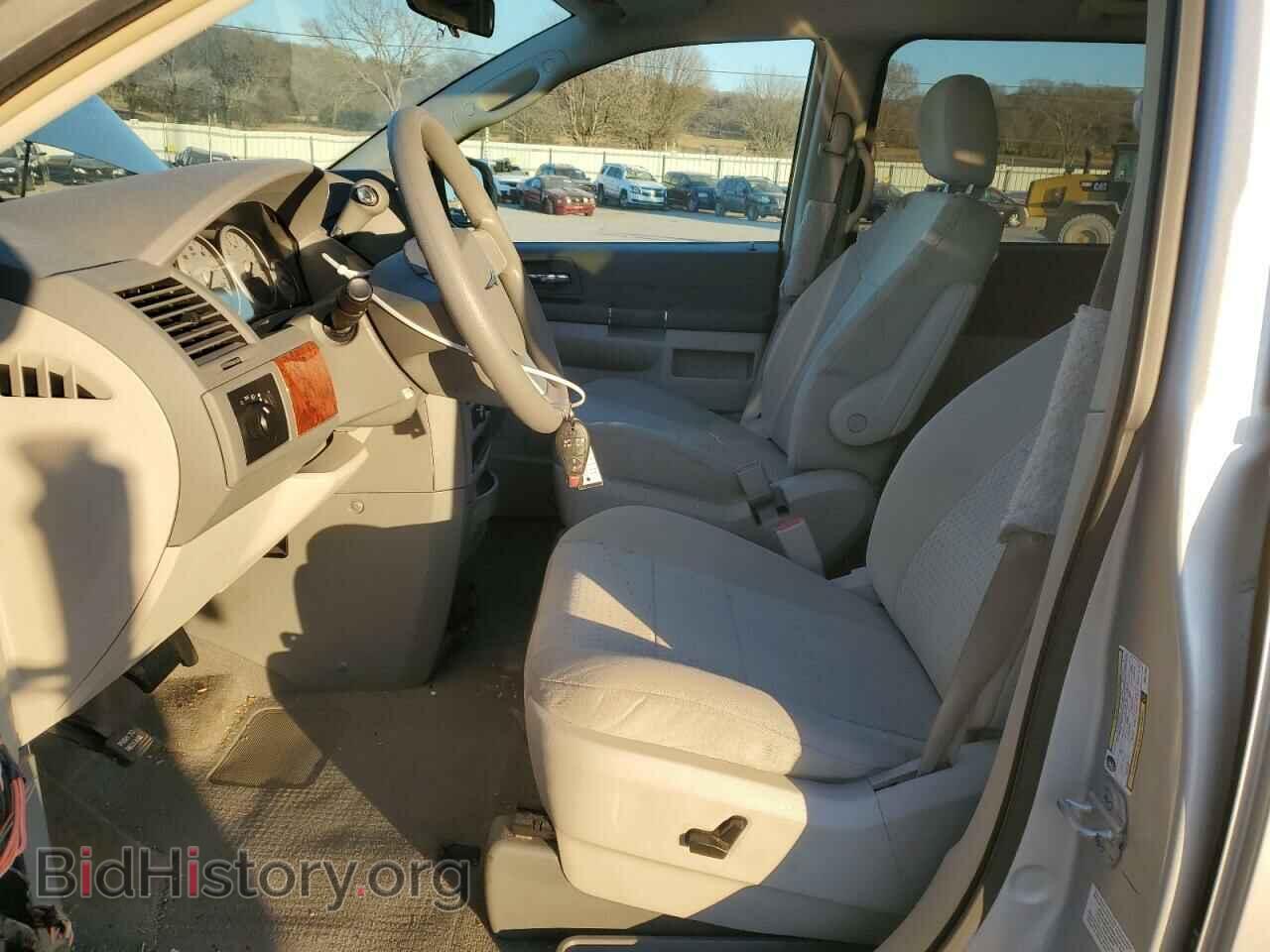 2009 CHRYSLER MINIVAN - VIN: 2A8HR44E89R577456 - Фото 7