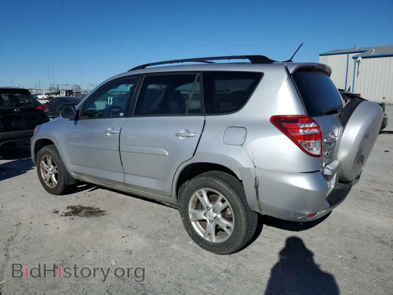 2011 TOYOTA RAV4 - VIN: 2T3BF4DV7BW104357 - Фото 2