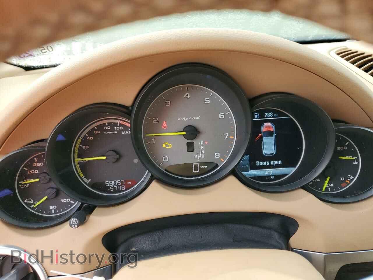 2017 PORSCHE CAYENNE - VIN: WP1AE2A29HLA69456 - Фото 9