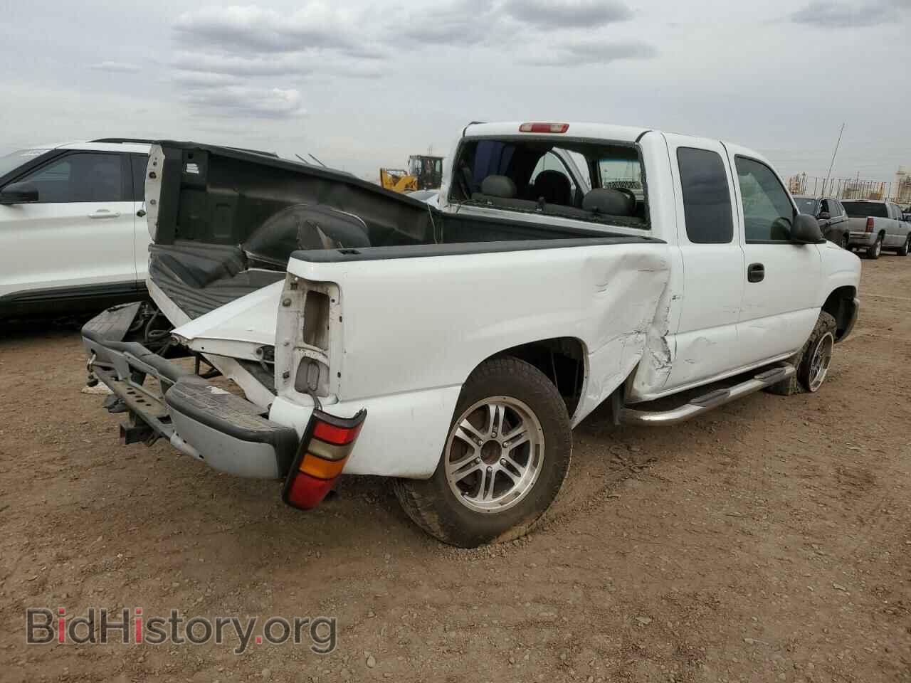 2005 GMC SIERRA - VIN: 1GTEC19V15Z350080 - Фото 3