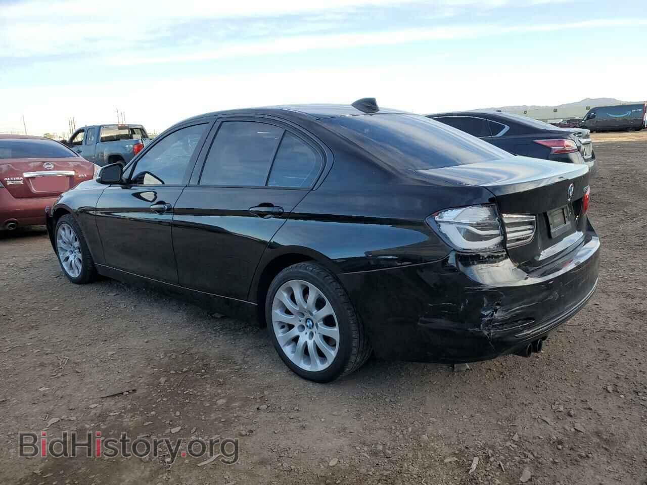 2016 BMW 3 SERIES - VIN: WBA8E9G51GNU29863 - Фото 2