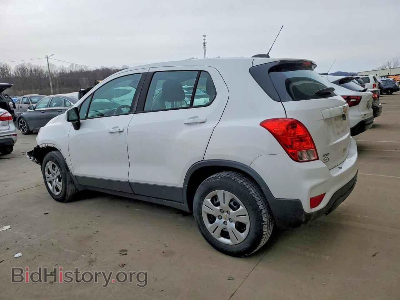 2017 CHEVROLET TRAX - VIN: 3GNCJKSB3HL207654 - Фото 2