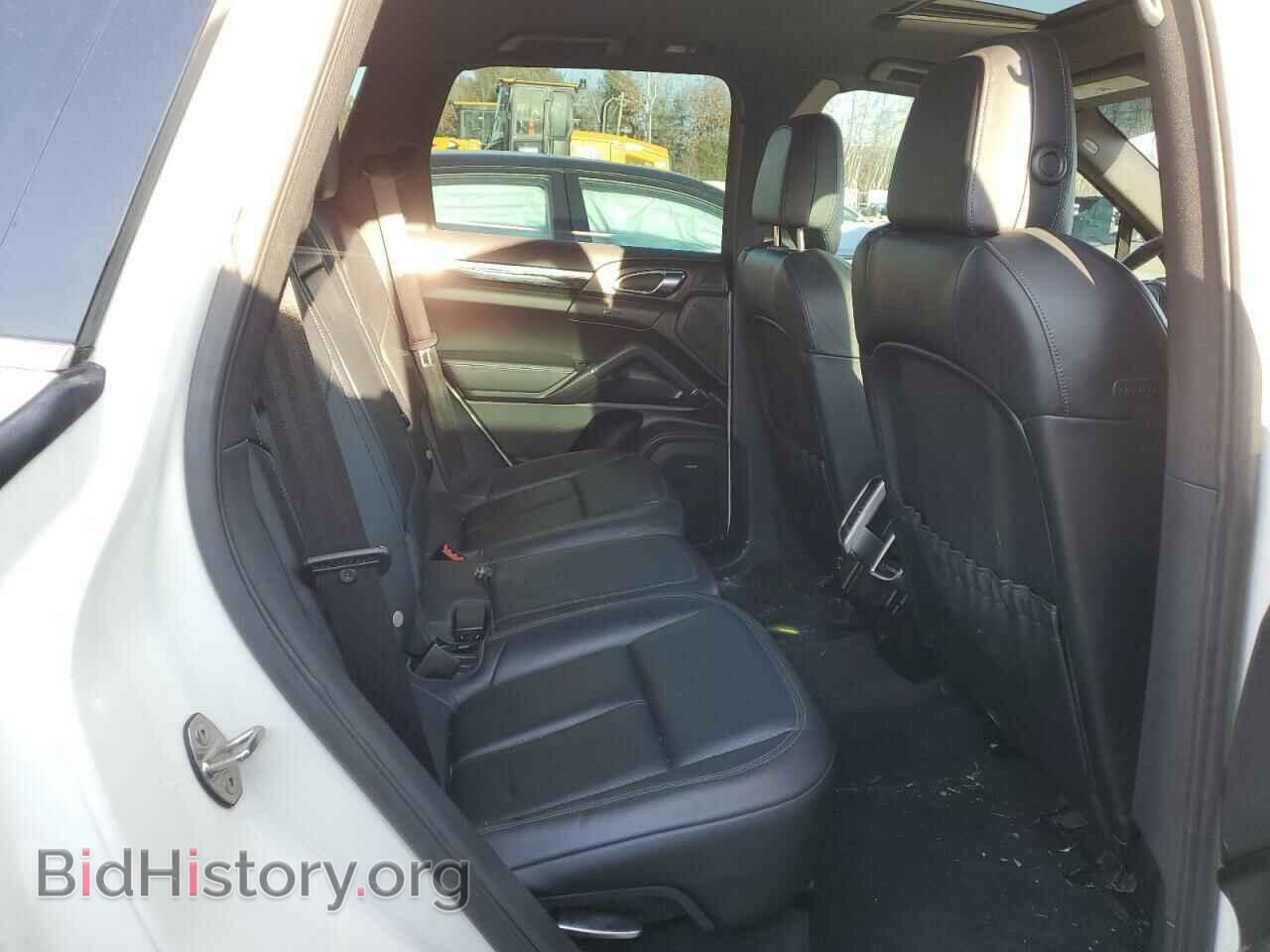 2012 PORSCHE CAYENNE - VIN: WP1AA2A23CLA00847 - Фото 10