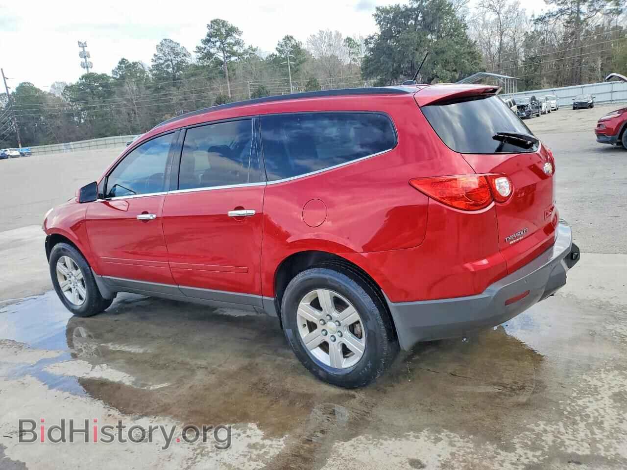 2012 CHEVROLET TRAVERSE - VIN: 1GNKRJED9CJ155376 - Фото 2