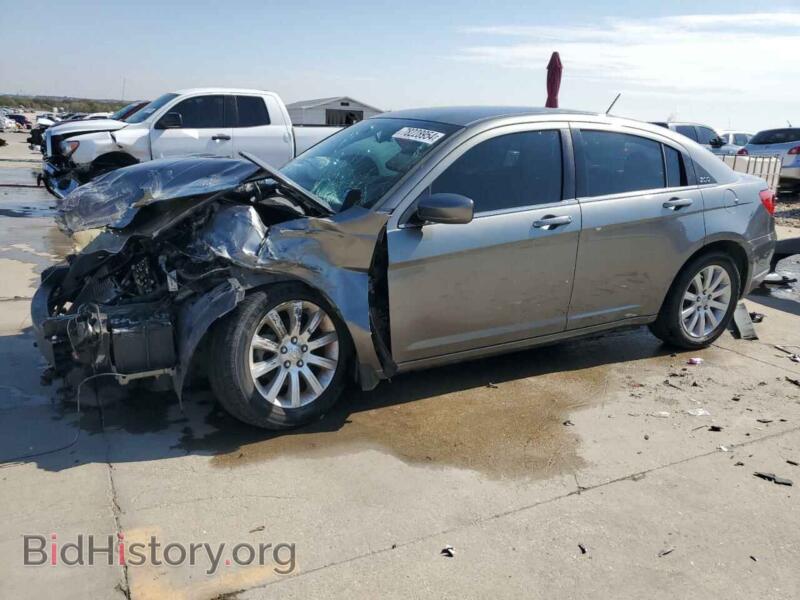 2012 Chrysler 200 Touring (VIN 1C3CCBBB7CN176313) — фото 1 из 13, Copart, повреждение: передняя часть