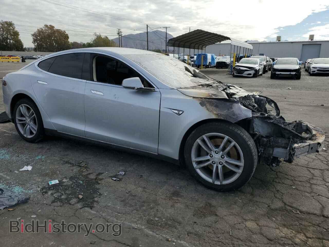 2014 TESLA MODEL S - VIN: 5YJSA1H13EFP32110 - Фото 4