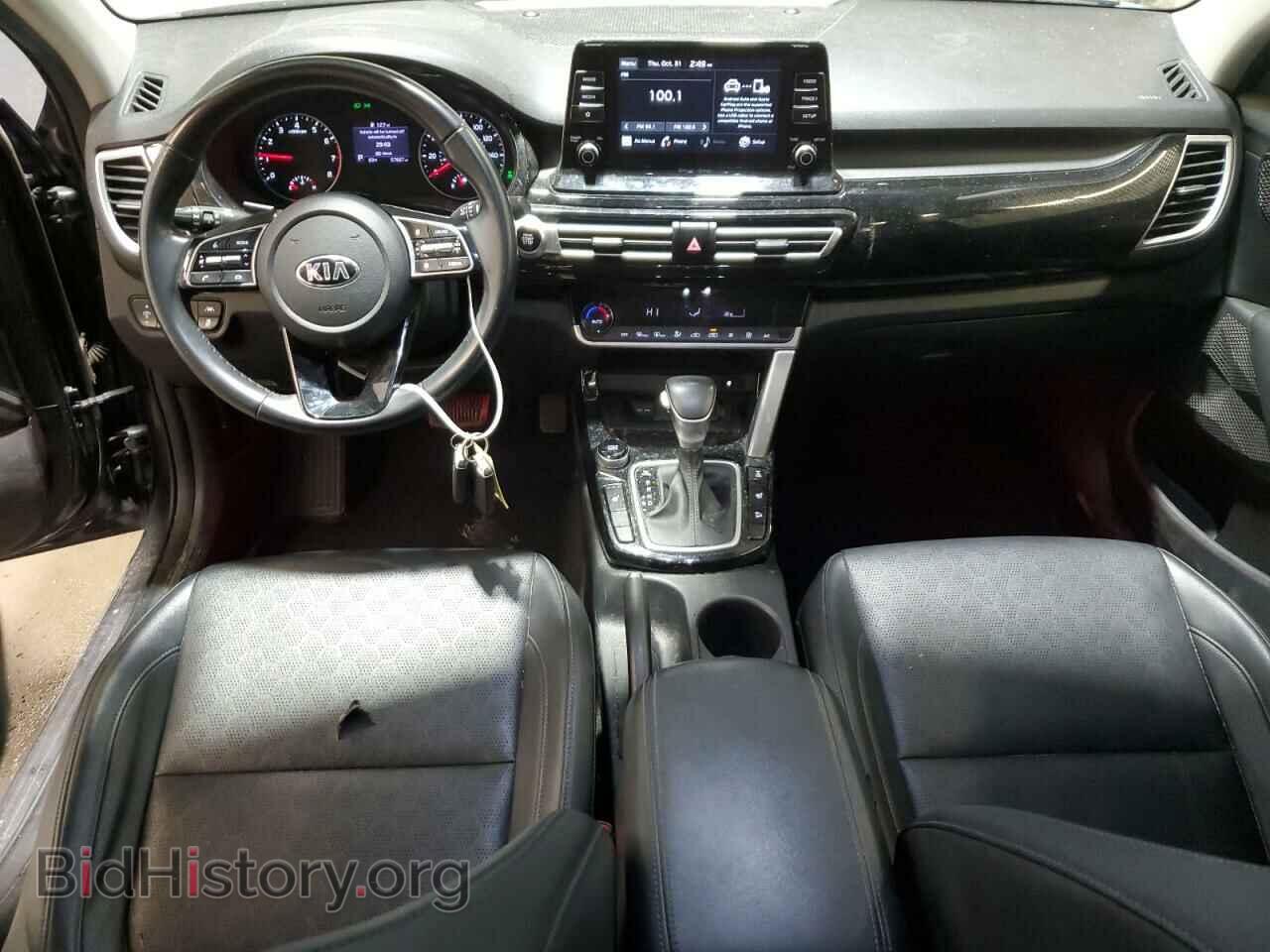 2021 KIA SELTOS - VIN: KNDERCAA2M7076692 - Фото 8