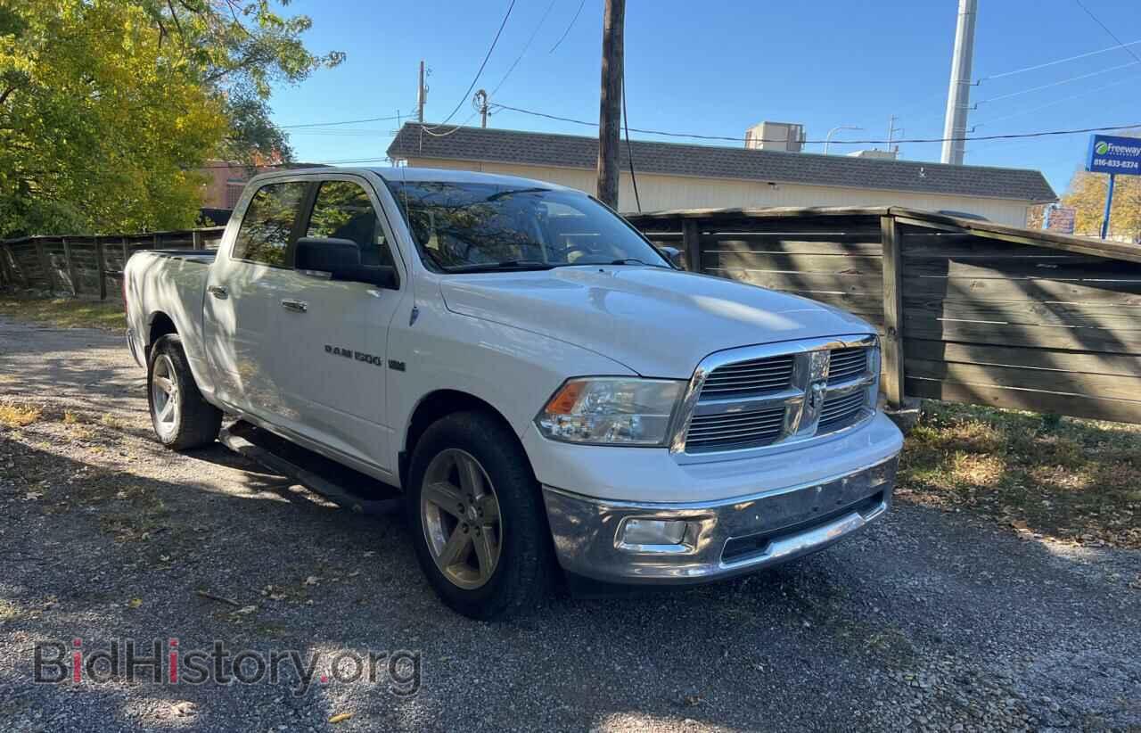 Photo 1D7RB1CT8BS611727 - DODGE All Models 2011