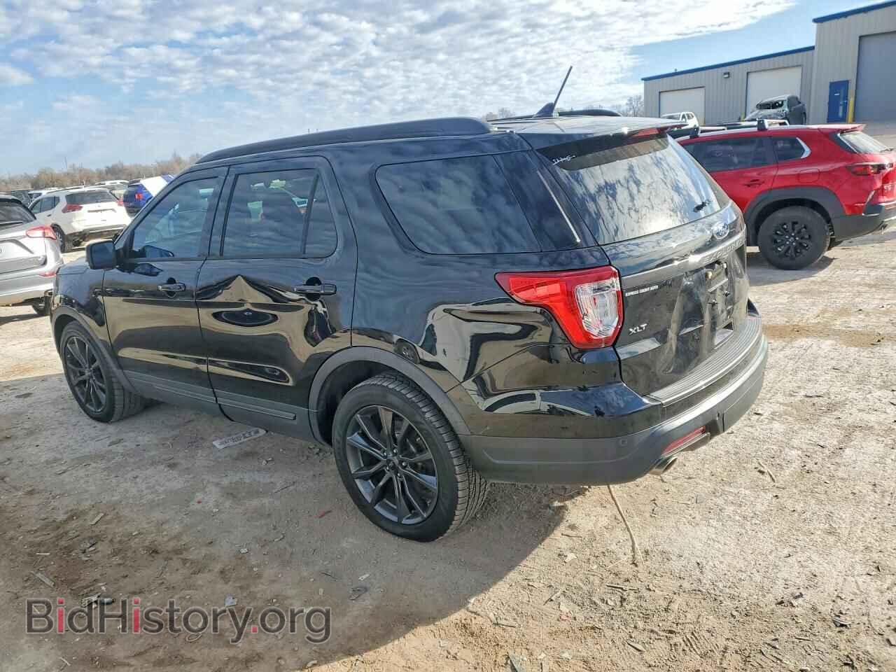 2018 FORD EXPLORER - VIN: 1FM5K7D82JGB26048 - Фото 2