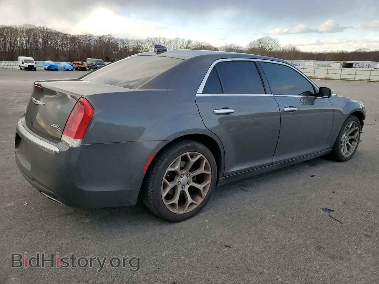 2019 CHRYSLER 300 - VIN: 2C3CCAPT0KH531034 - Фото 3