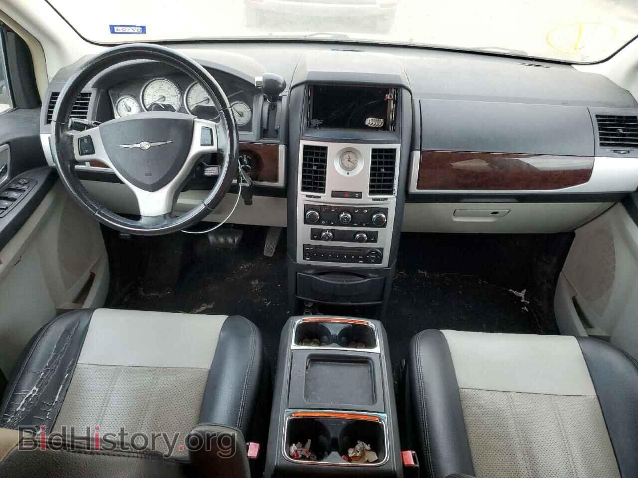 2010 CHRYSLER MINIVAN - VIN: 2A4RR8DXXAR322553 - Фото 8