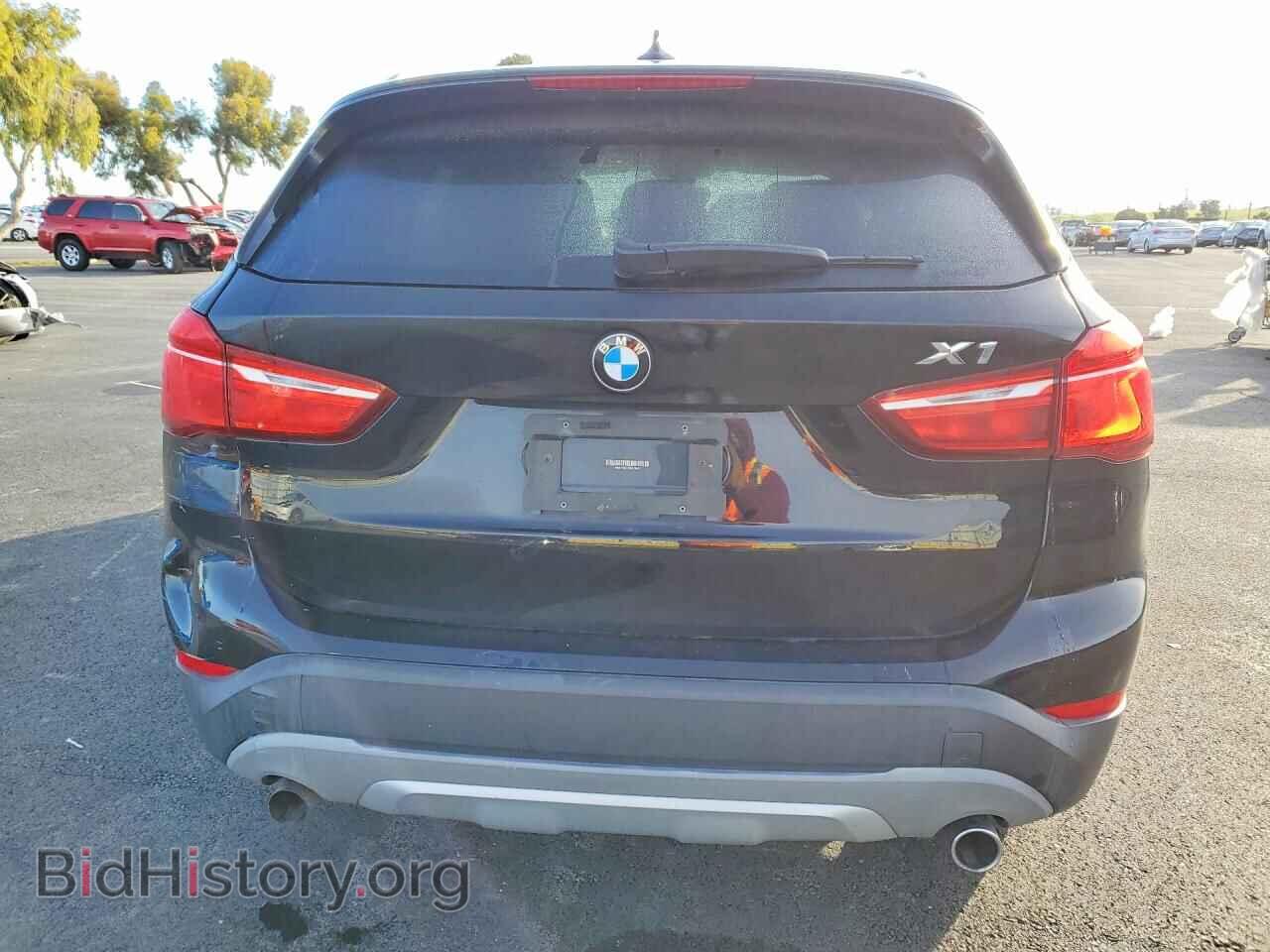 2017 BMW X1 - VIN: WBXHT3C33H5F73660 - Фото 6