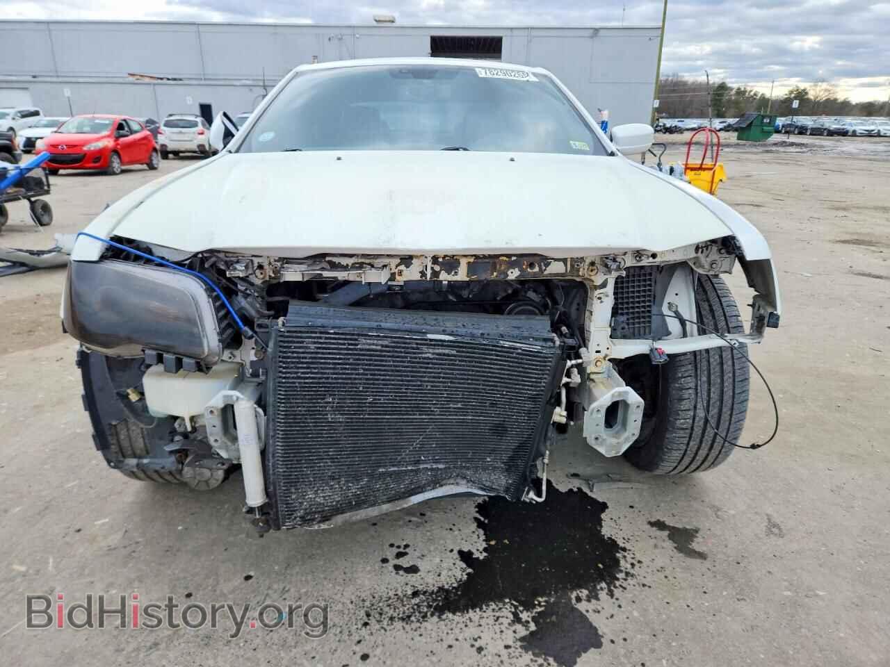 2014 CHRYSLER 300 - VIN: 2C3CCABG4EH228644 - Фото 5