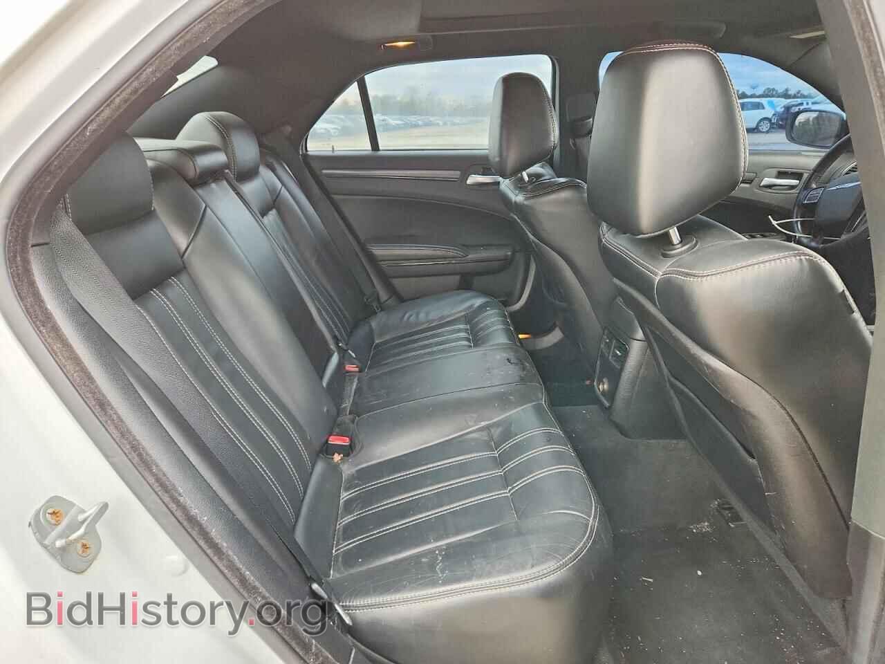 2014 CHRYSLER 300 - VIN: 2C3CCABG4EH228644 - Фото 10