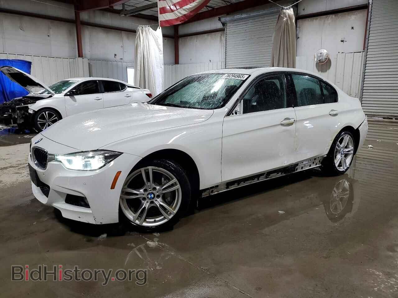 Photo WBA8D9C37HA005586 - BMW 330 2017