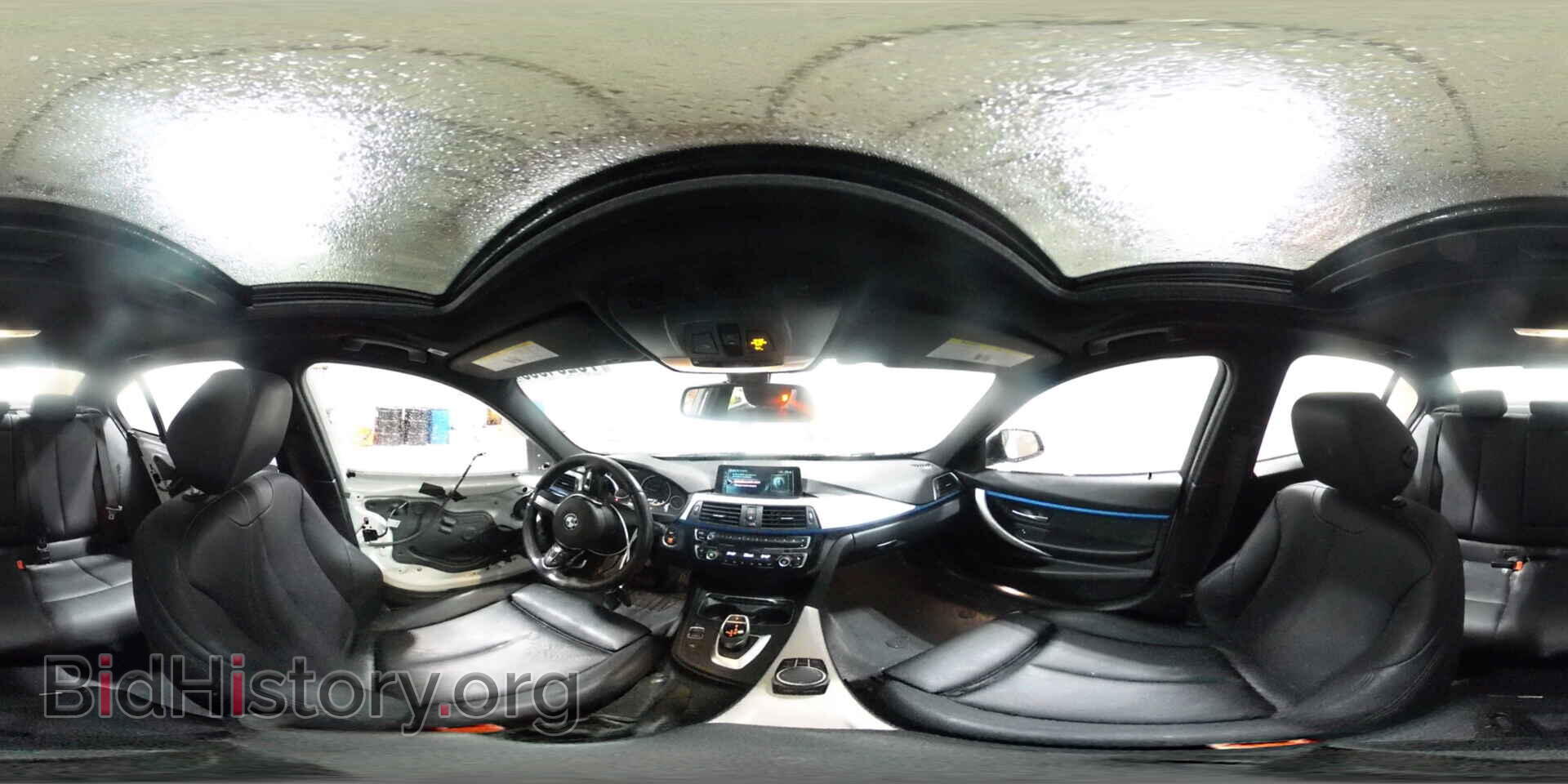 2017 BMW 330 - VIN: WBA8D9C37HA005586 - Фото 14