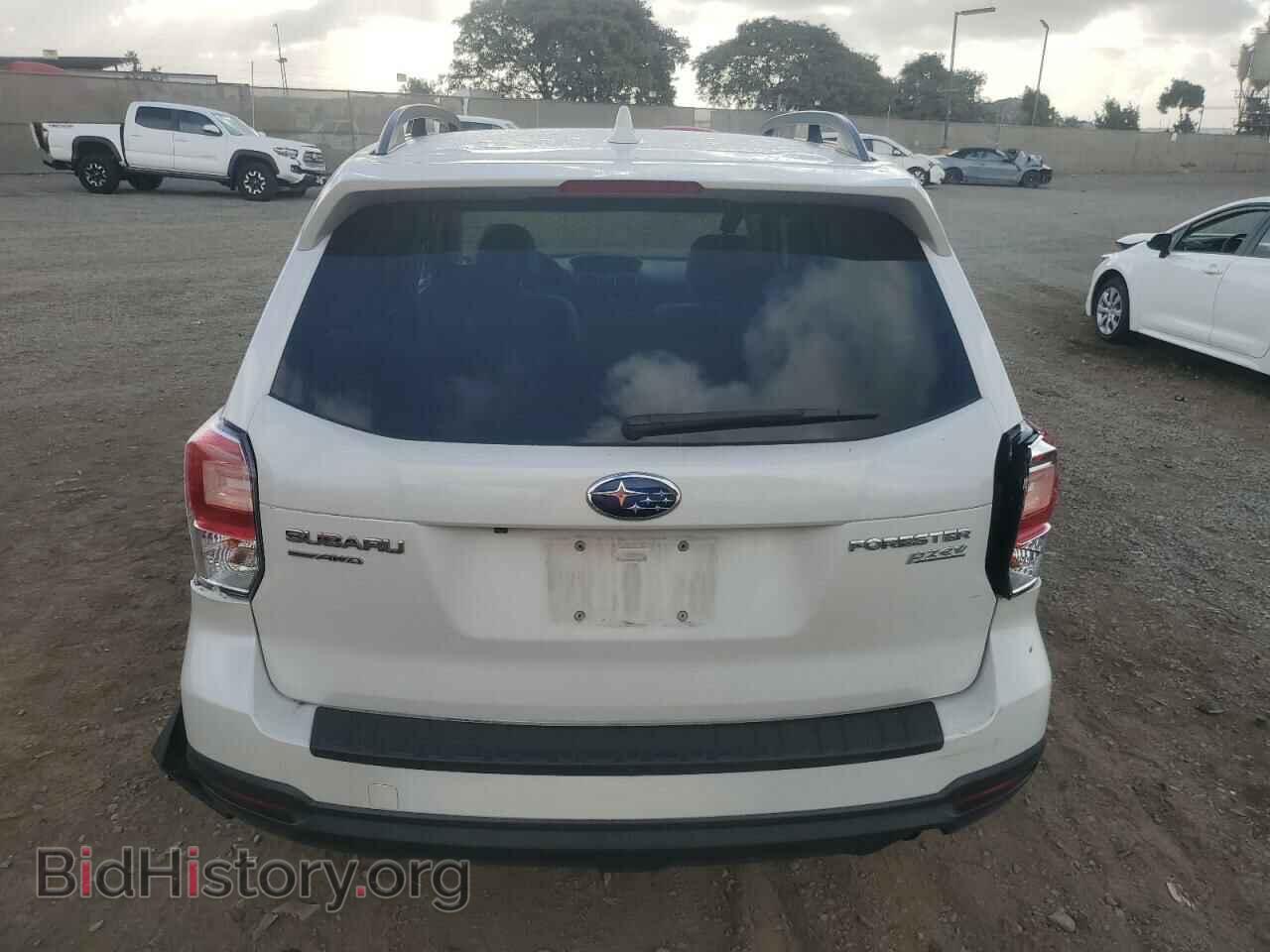 2017 SUBARU FORESTER - VIN: JF2SJAEC4HH555899 - Фото 6
