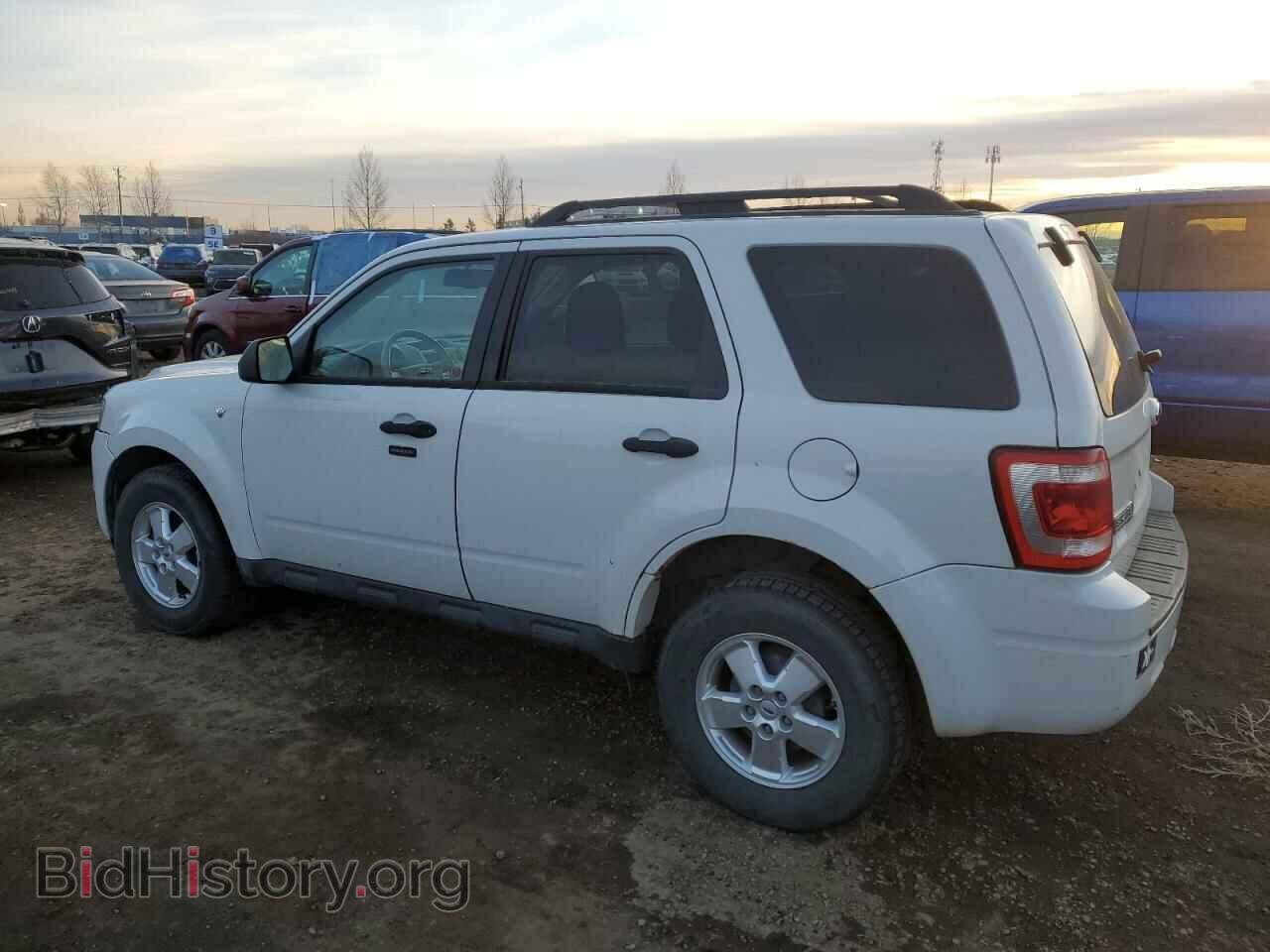 2009 FORD ESCAPE - VIN: 1FMCU93G69KA01116 - Фото 2