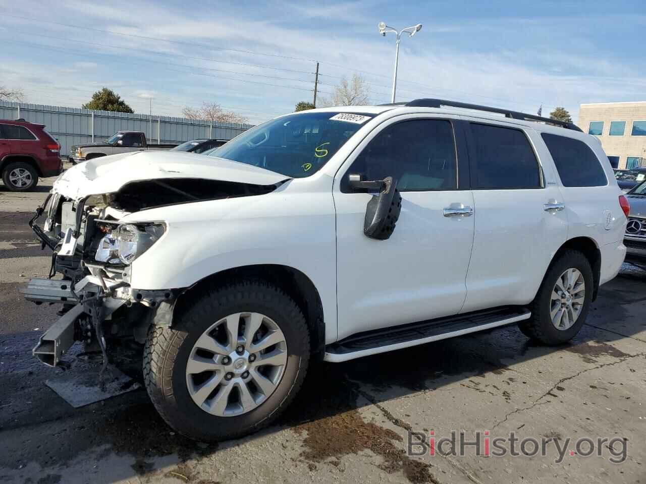 Фотография 5TDJW5G18CS057319 - TOYOTA SEQUOIA 2012