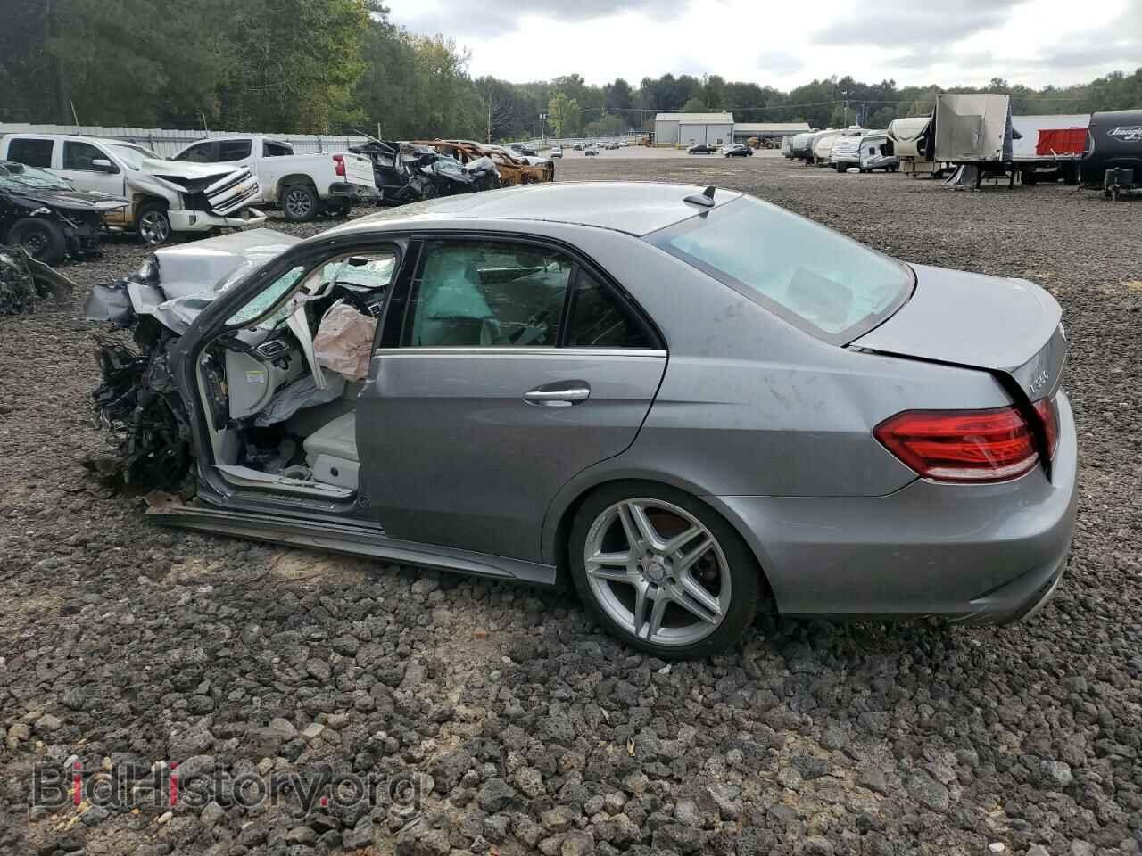 2014 MERCEDES-BENZ E-CLASS - VIN: WDDHF5KB1EA895244 - Фото 2