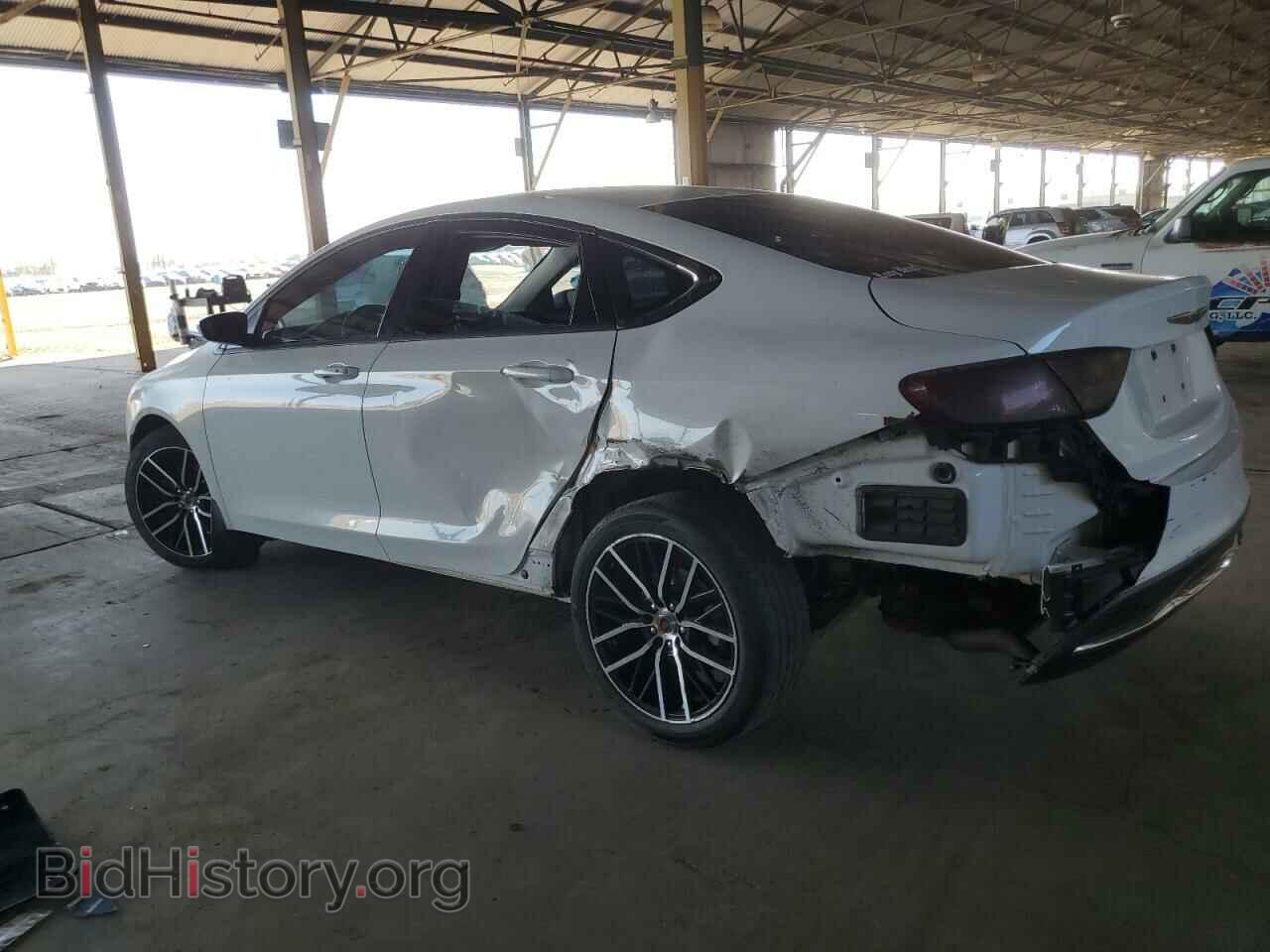 2015 CHRYSLER 200 - VIN: 1C3CCCAB7FN630829 - Photo 2