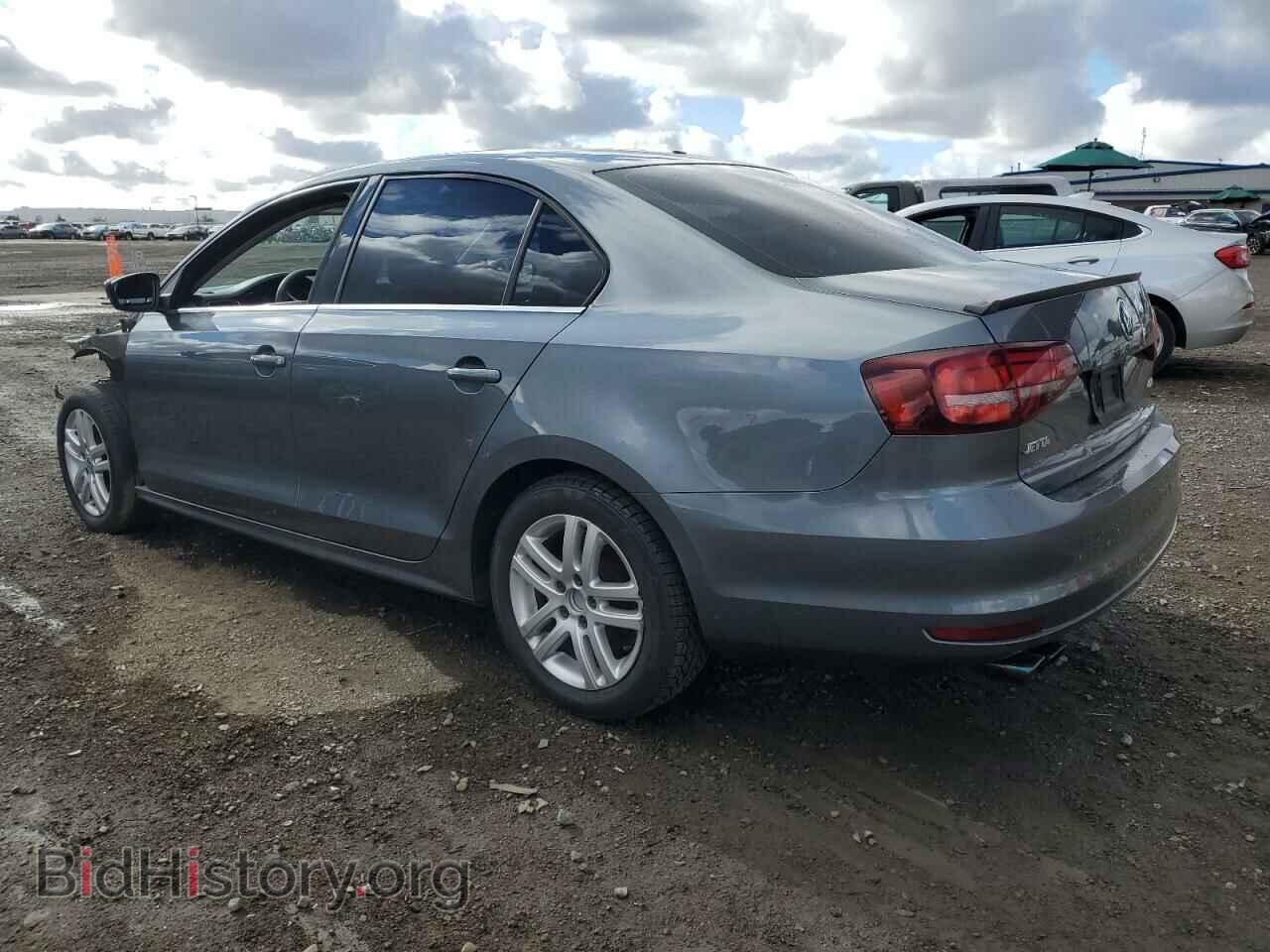 2017 VOLKSWAGEN JETTA - VIN: 3VW2B7AJ2HM282358 - Фото 2