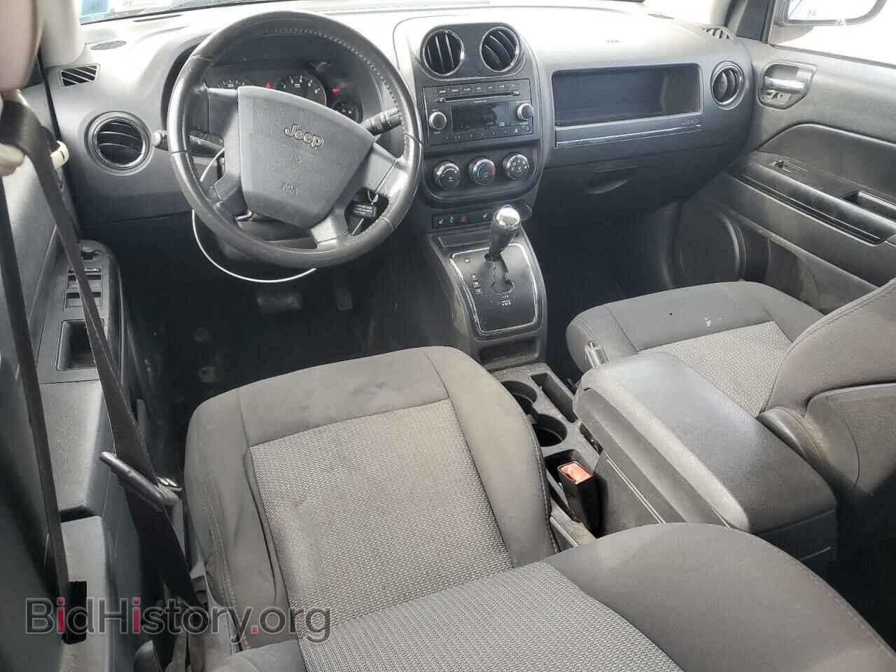2010 JEEP COMPASS - VIN: 1J4NF1FB1AD642931 - Фото 8