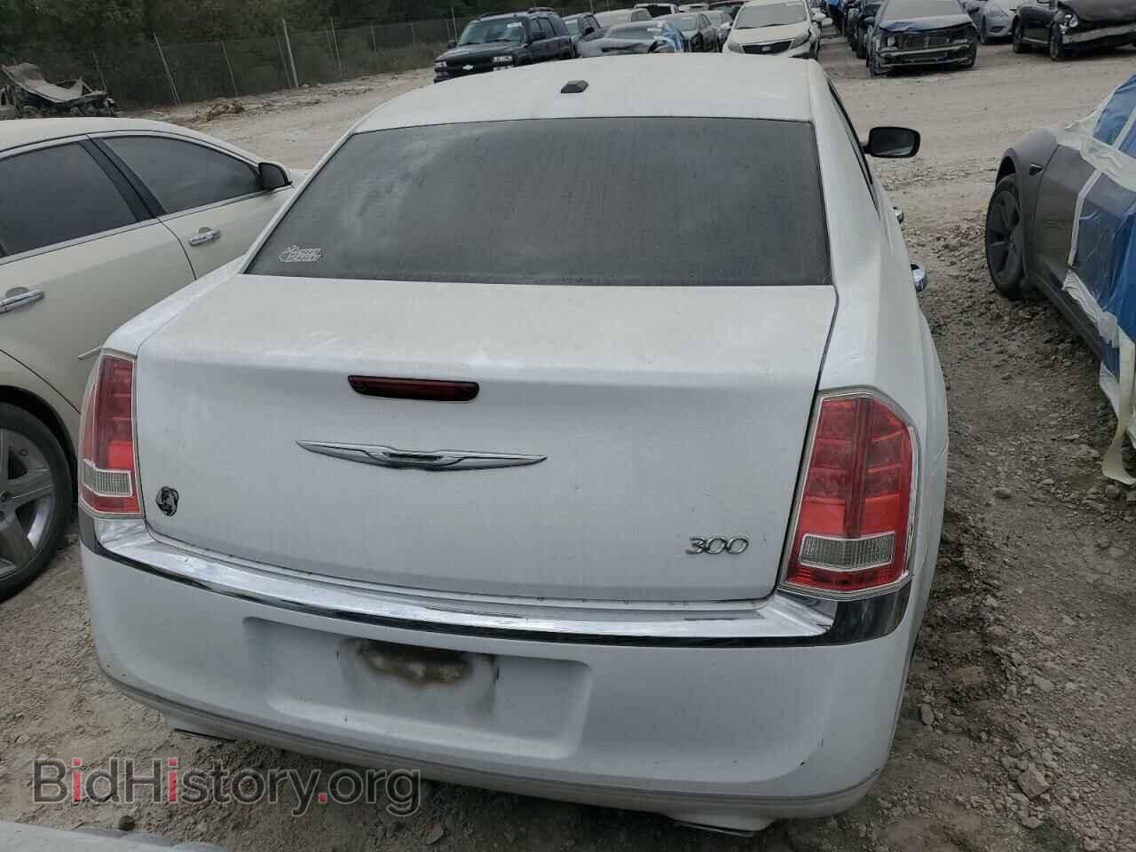 2013 CHRYSLER 300 - VIN: 2C3CCAAG3DH658620 - Фото 6