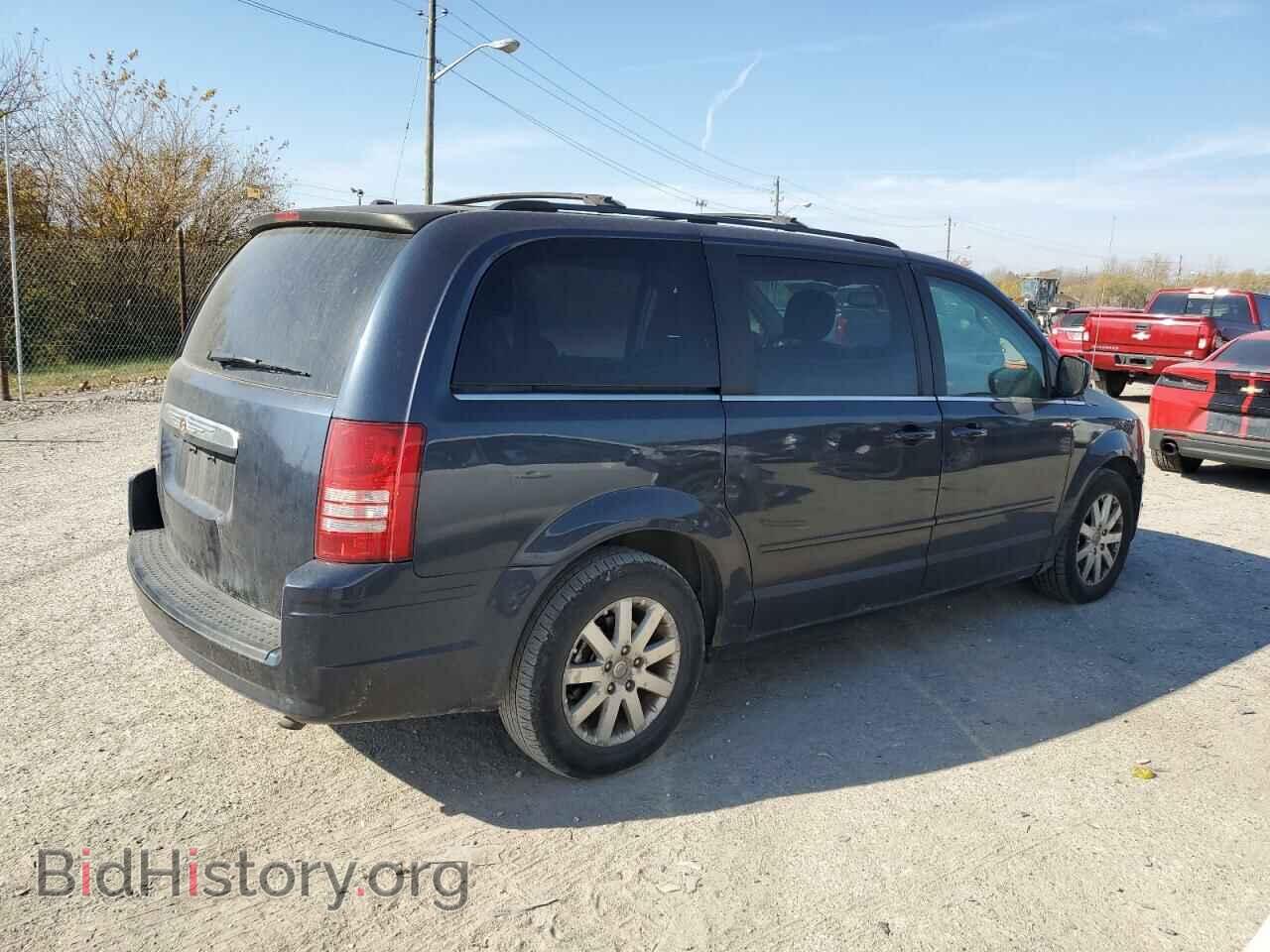 2008 CHRYSLER MINIVAN - VIN: 2A8HR54P98R623785 - Фото 3