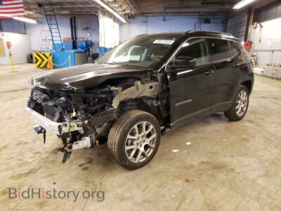 2022 Jeep COMPASS Latitude LUX, черный — VIN 3C4NJDFB9NT202932, Copart
