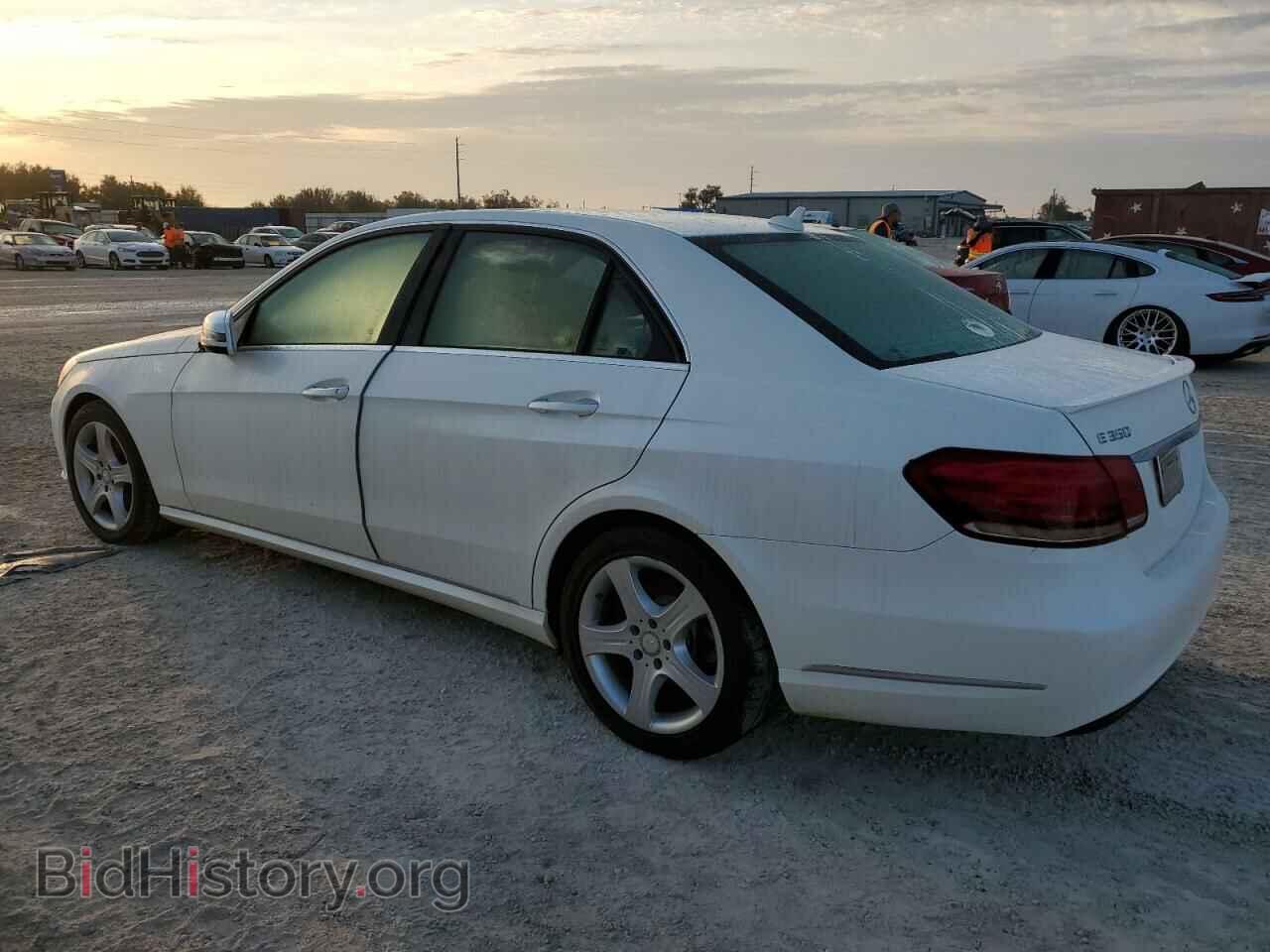 2015 MERCEDES-BENZ E-CLASS - VIN: WDDHF8JB2FB148167 - Фото 2