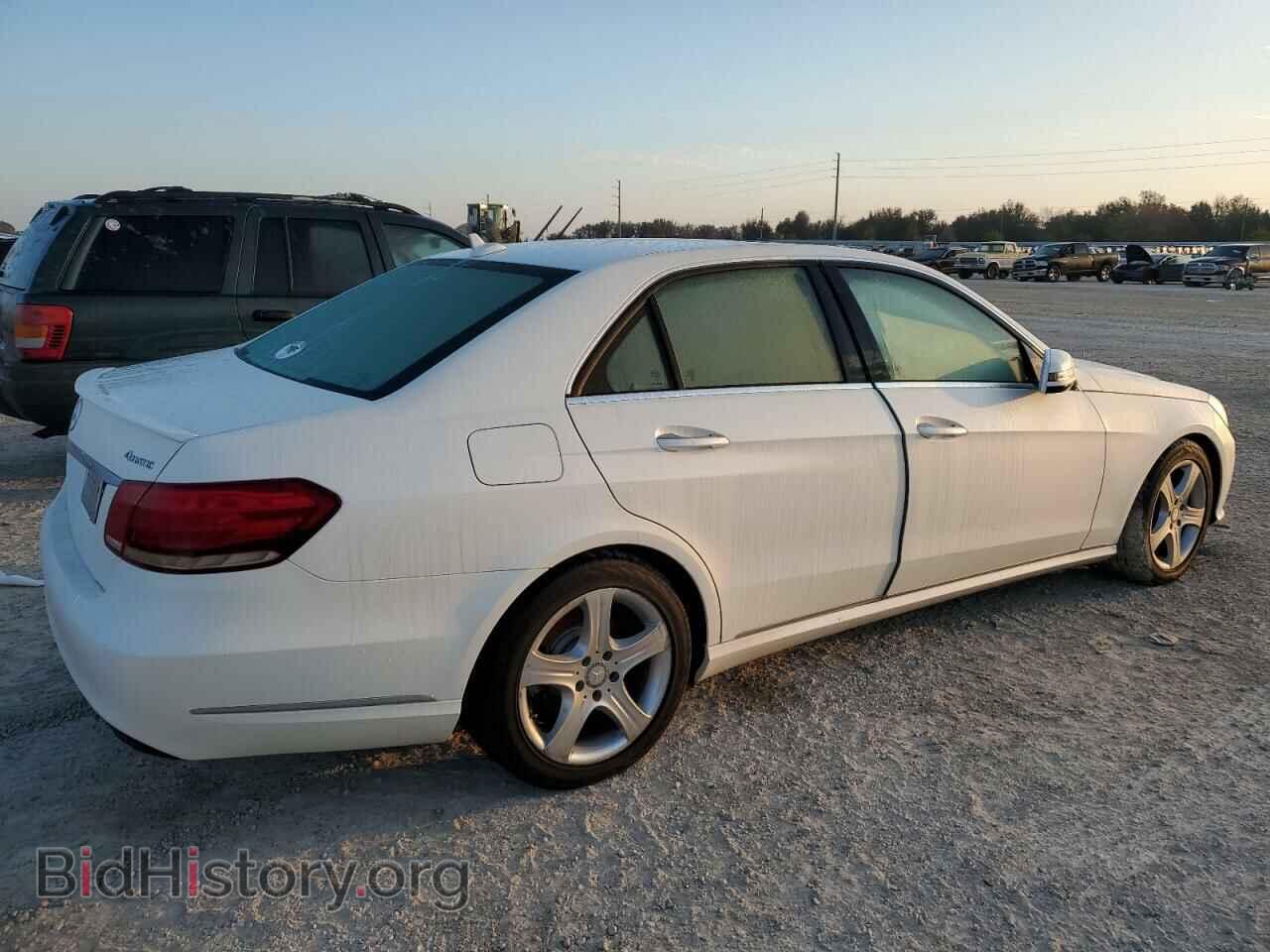 2015 MERCEDES-BENZ E-CLASS - VIN: WDDHF8JB2FB148167 - Фото 3