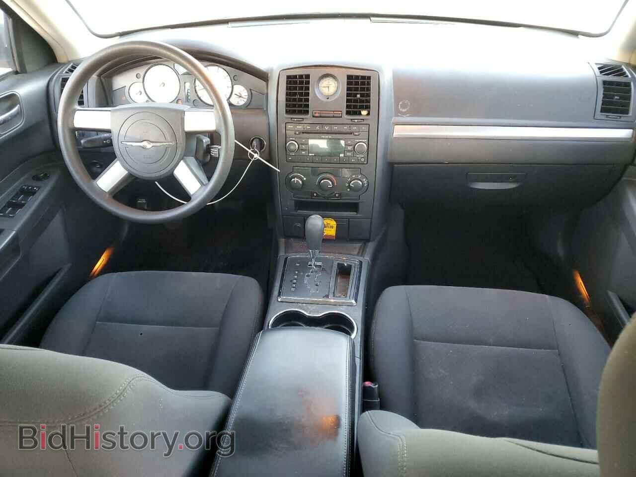 2008 CHRYSLER 300 - VIN: 2C3KA43R28H122927 - Фото 8