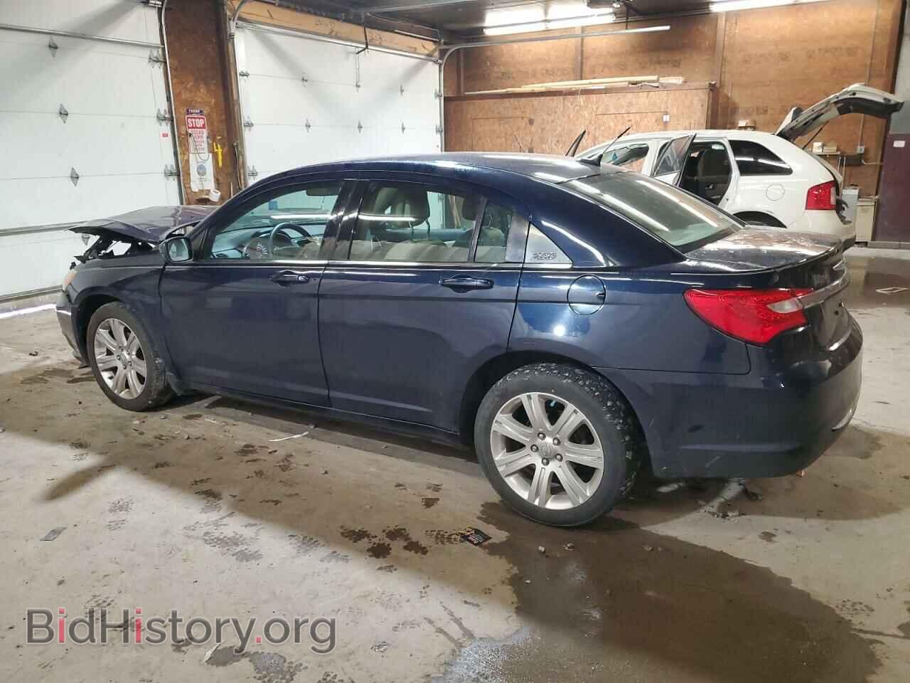 2013 CHRYSLER 200 - VIN: 1C3CCBAB5DN669765 - Photo 2