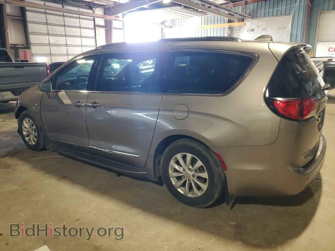 2018 CHRYSLER PACIFICA - VIN: 2C4RC1BG4JR101015 - Фото 2