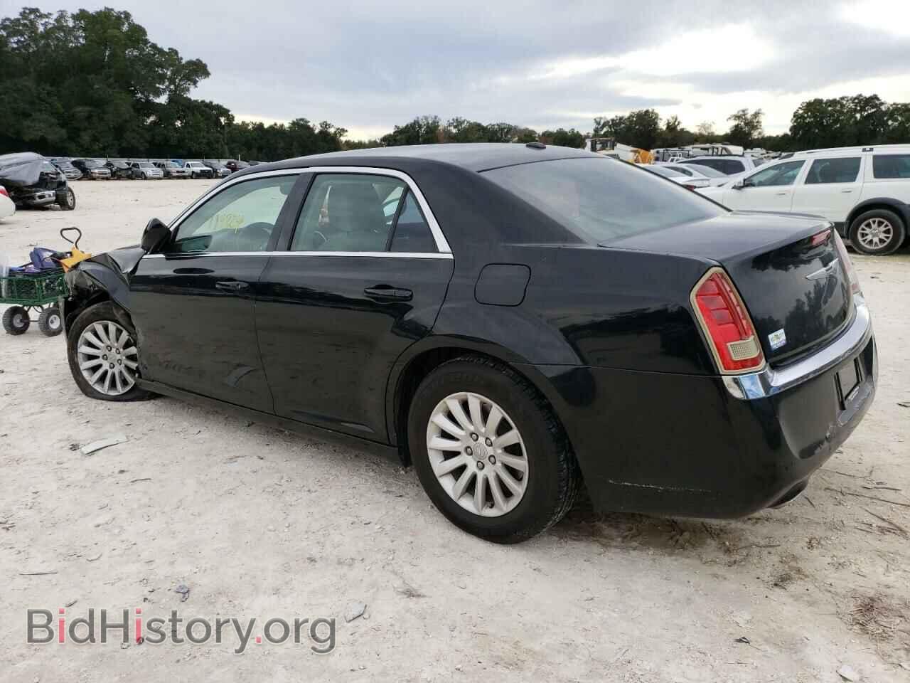 2012 CHRYSLER 300 - VIN: 2C3CCAAG2CH233680 - Photo 2