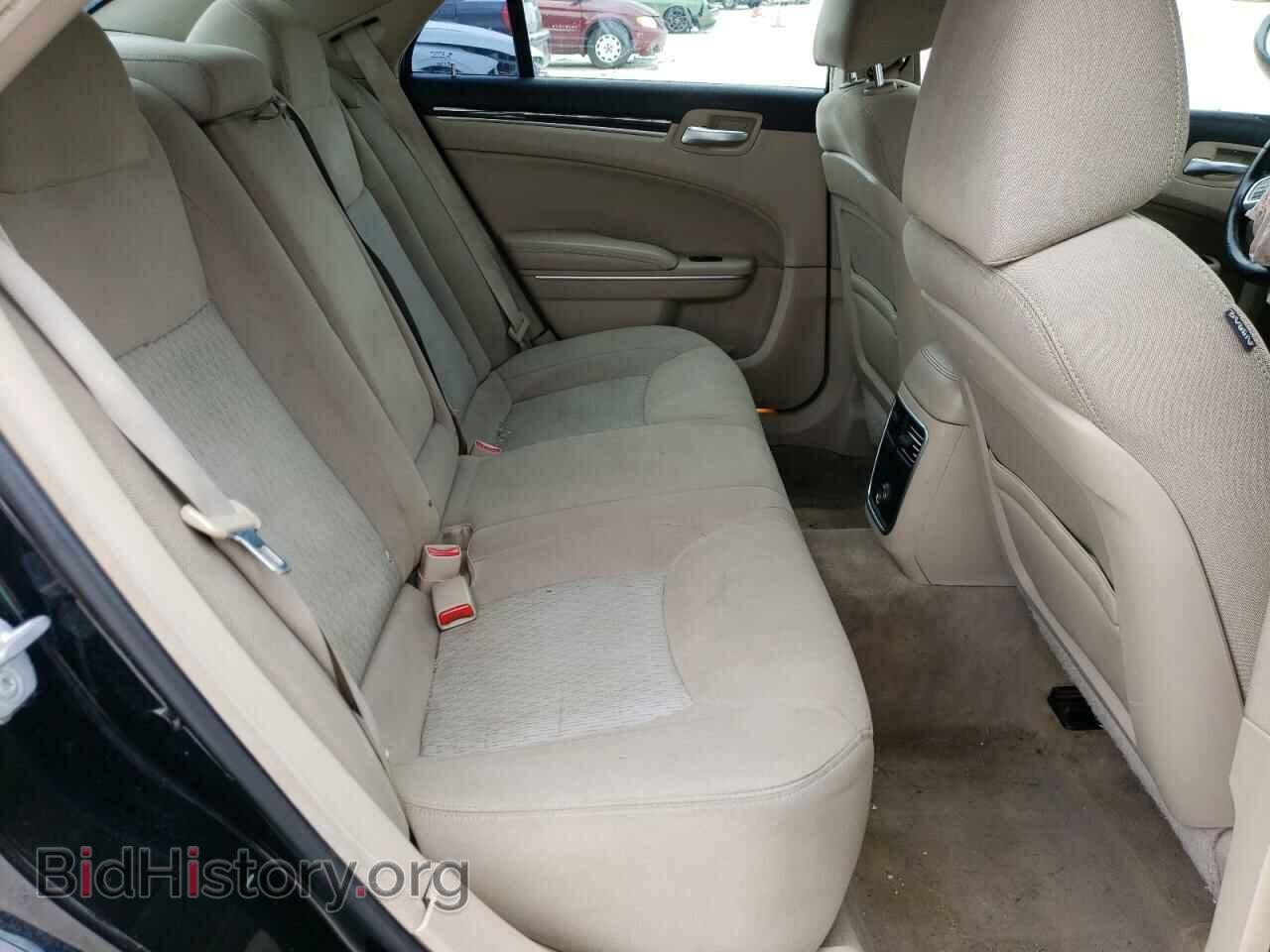 2012 CHRYSLER 300 - VIN: 2C3CCAAG2CH233680 - Photo 10