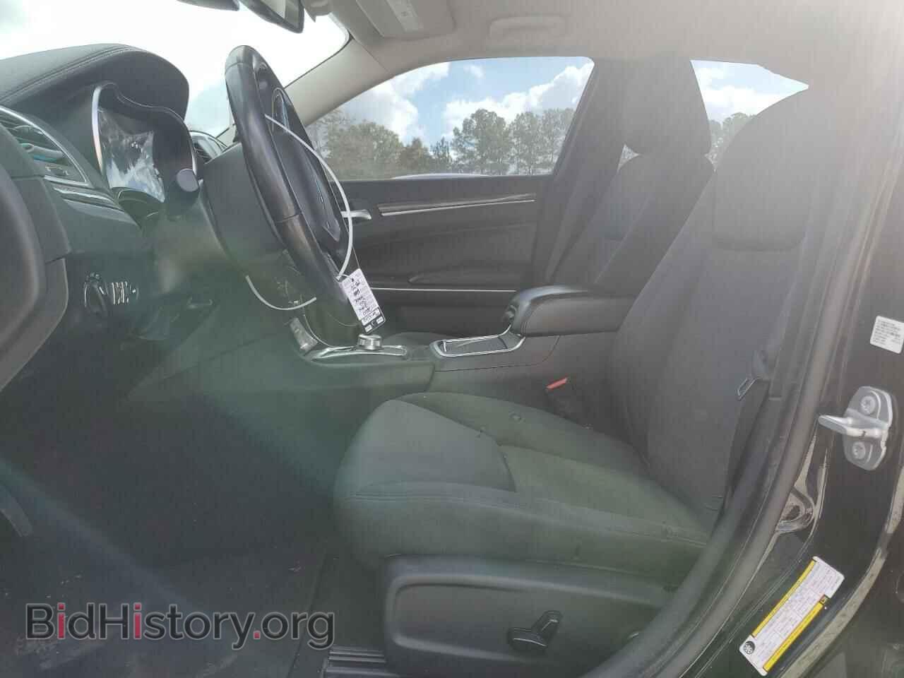 2020 CHRYSLER 300 - VIN: 2C3CCAAG7LH175632 - Фото 7