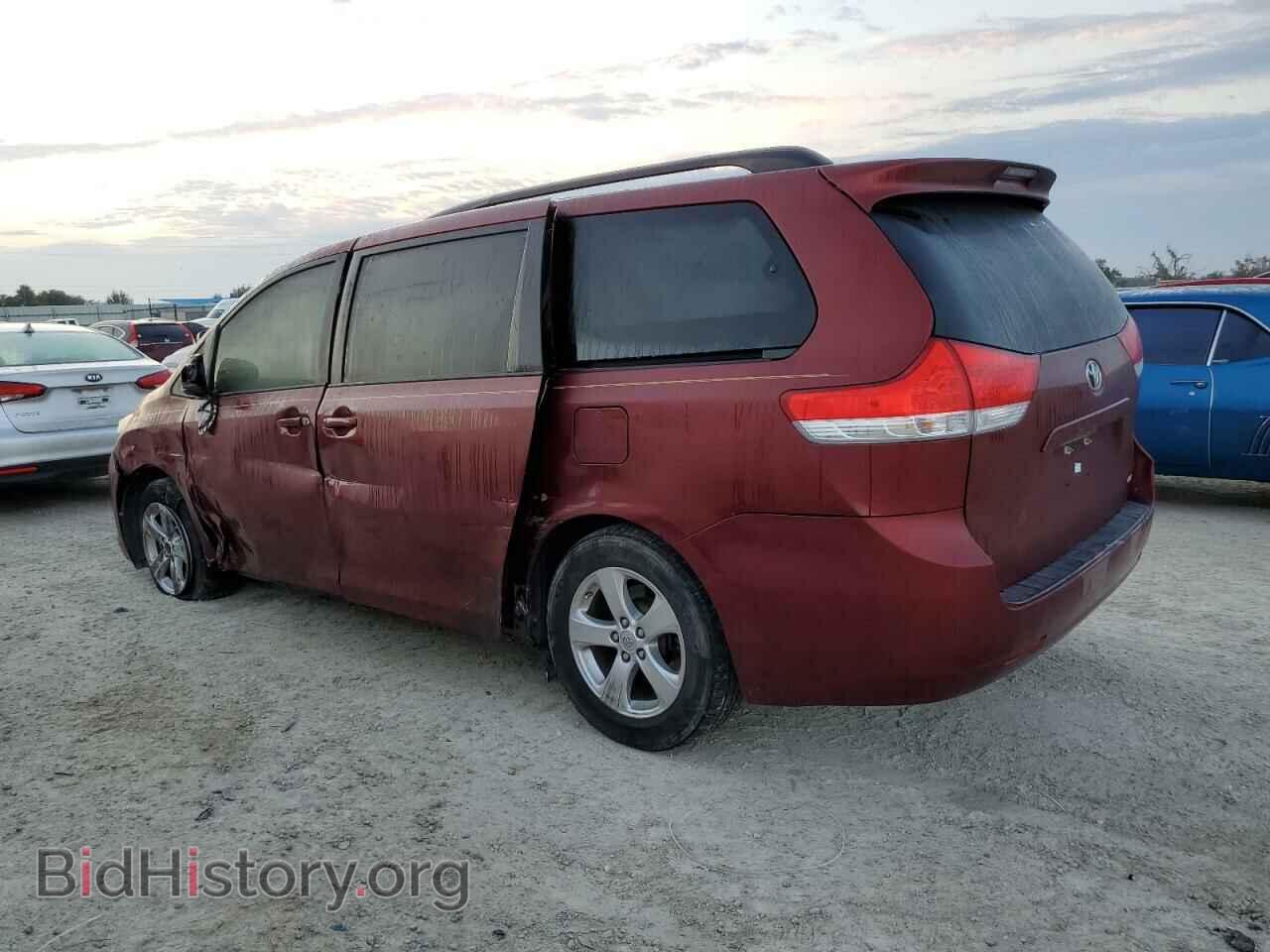 2013 TOYOTA All Models - VIN: 5TDKK3DC2DS397402 - Фото 2