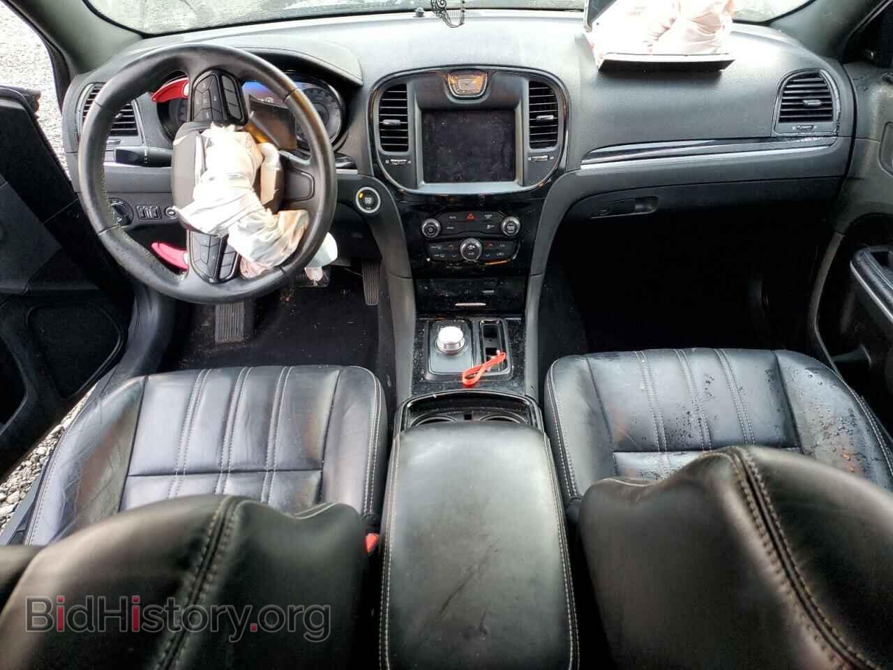 2019 CHRYSLER 300 - VIN: 2C3CCAGG4KH682543 - Фото 8