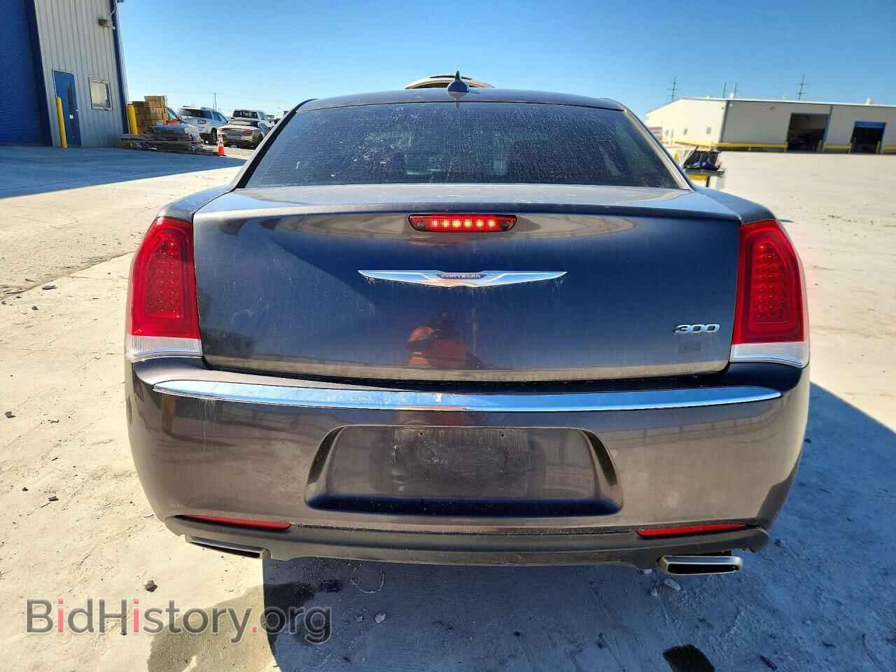 2016 CHRYSLER 300 - VIN: 2C3CCAAG1GH190620 - Фото 6
