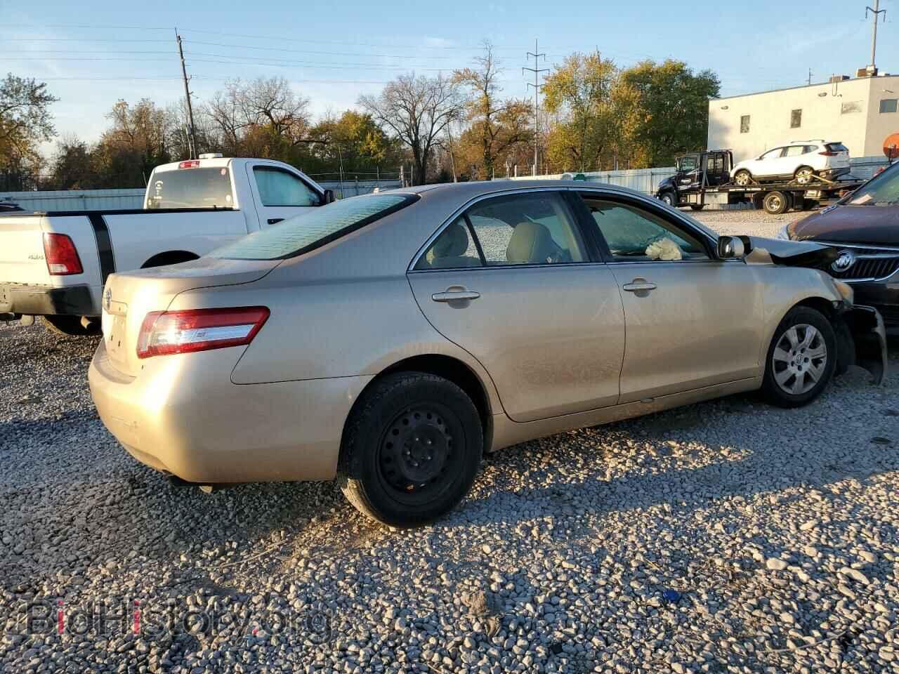2010 TOYOTA CAMRY - VIN: 4T1BF3EK2AU092575 - Фото 3