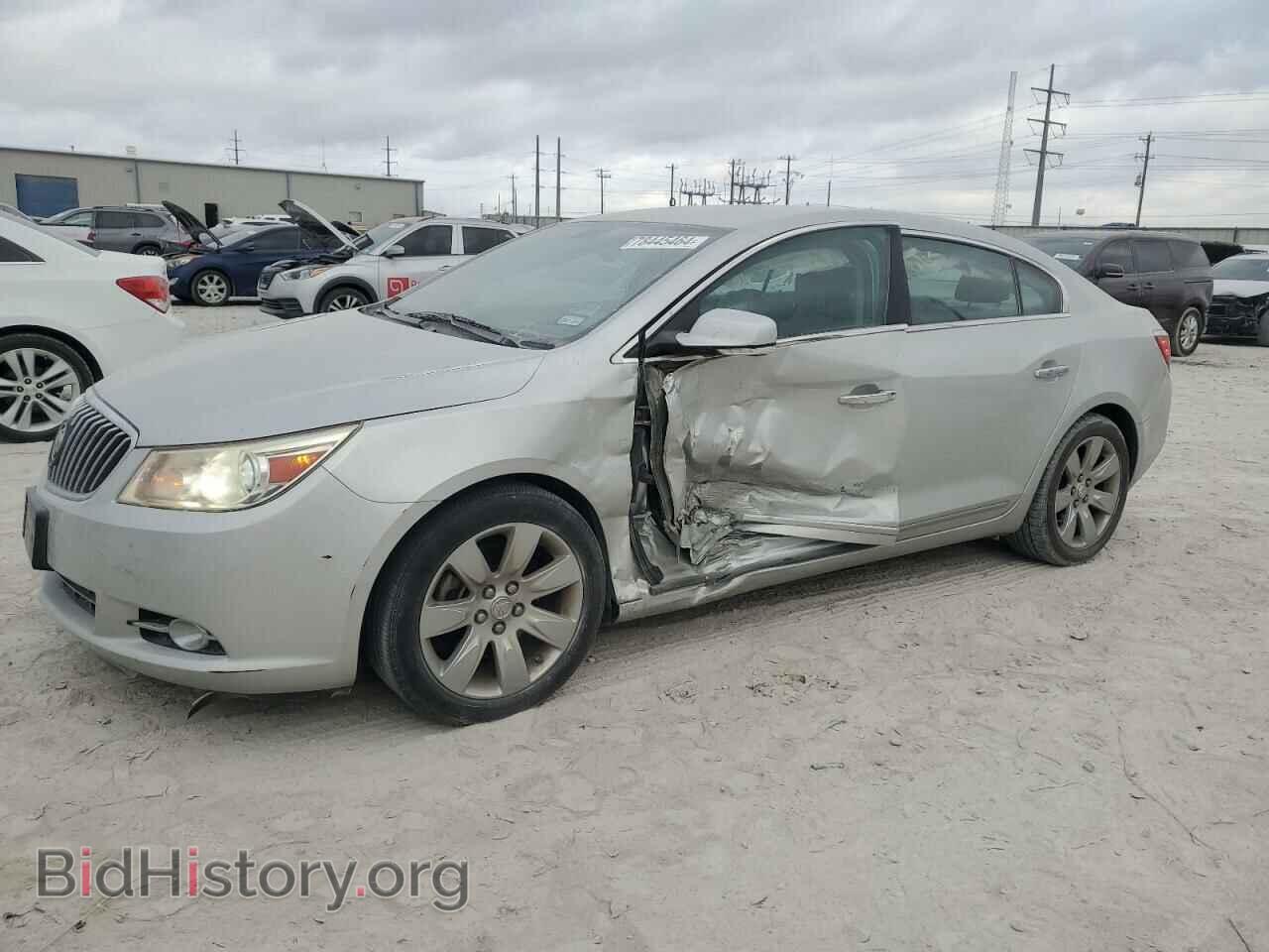 Photo 1G4GC5E36DF137416 - BUICK LACROSSE 2013