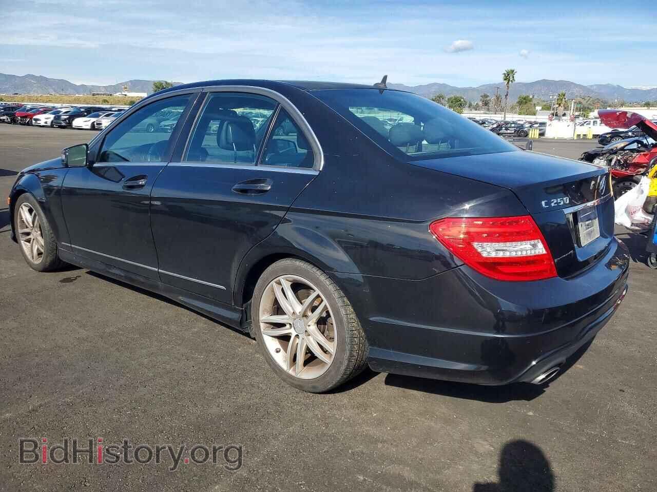 2014 MERCEDES-BENZ C-CLASS - VIN: WDDGF4HB7EA945271 - Фото 2
