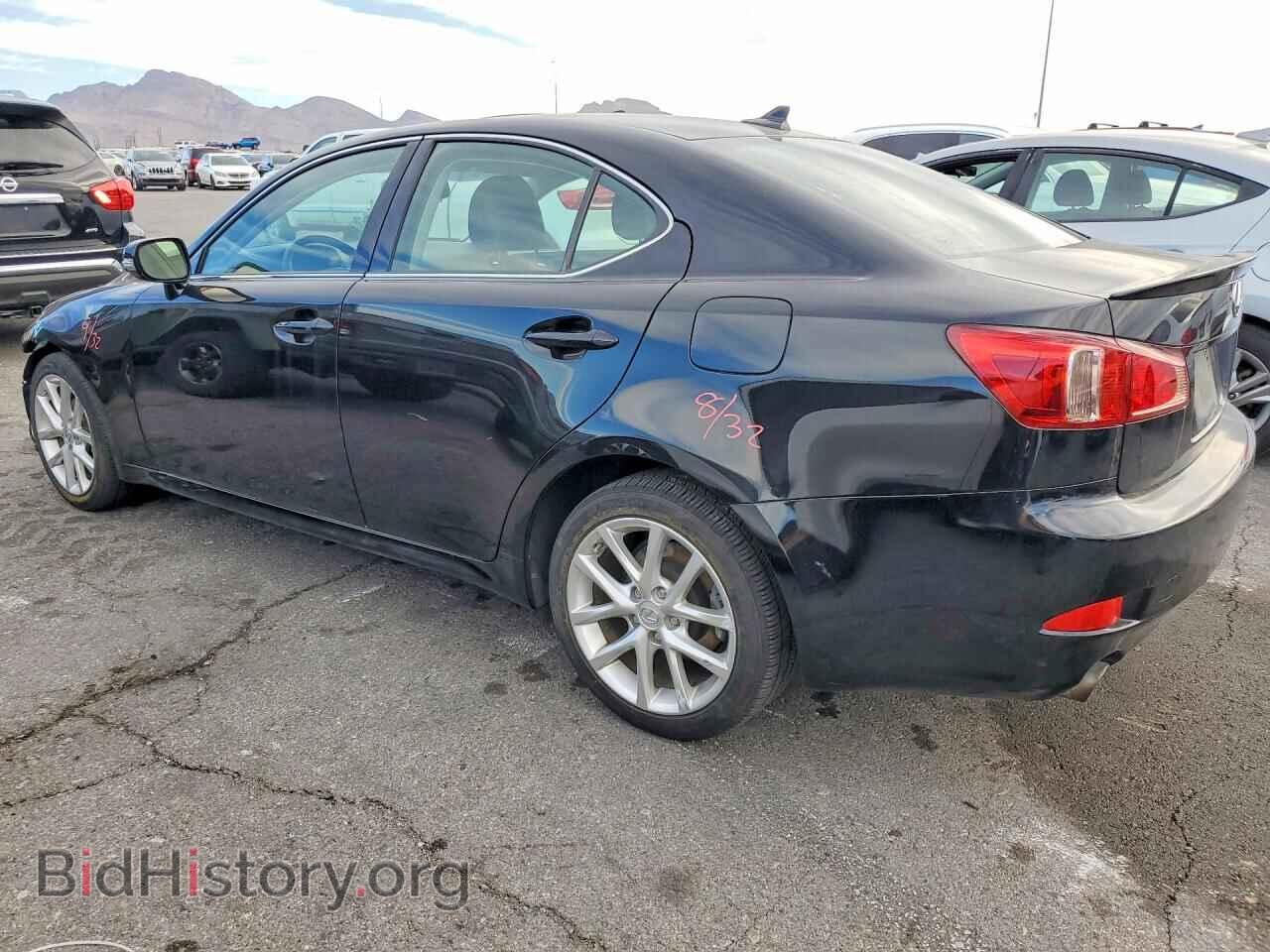 2011 LEXUS IS - VIN: JTHCF5C20B5050259 - Photo 2