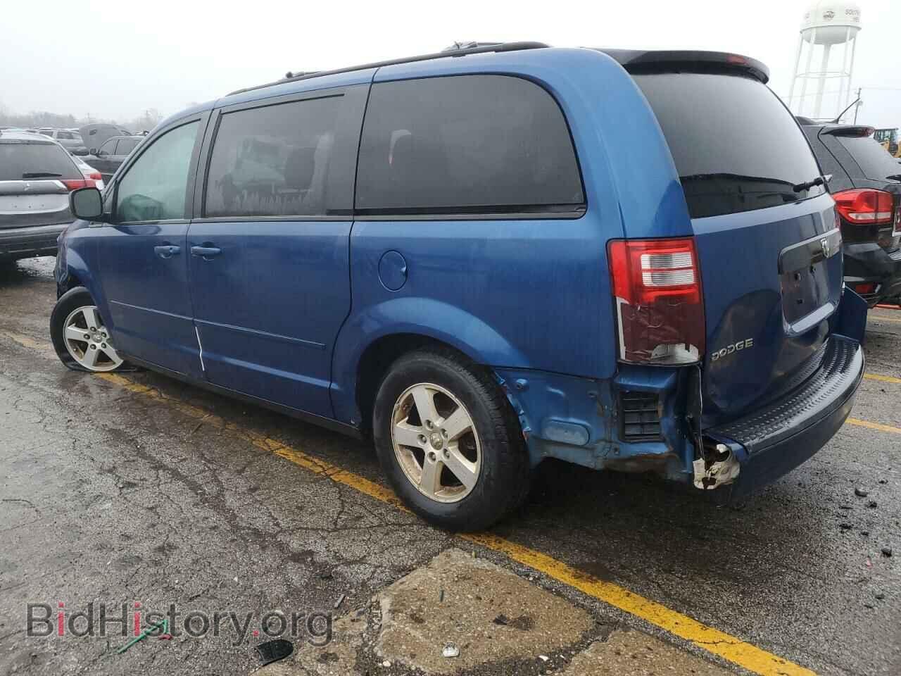 2010 DODGE CARAVAN - VIN: 2D4RN3D15AR450220 - Photo 2
