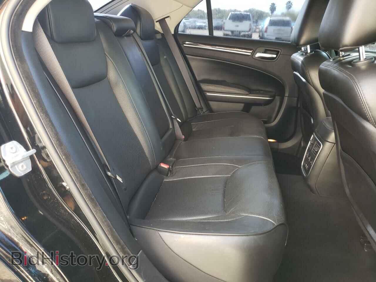 2019 CHRYSLER 300 - VIN: 2C3CCAEG7KH602011 - Фото 10